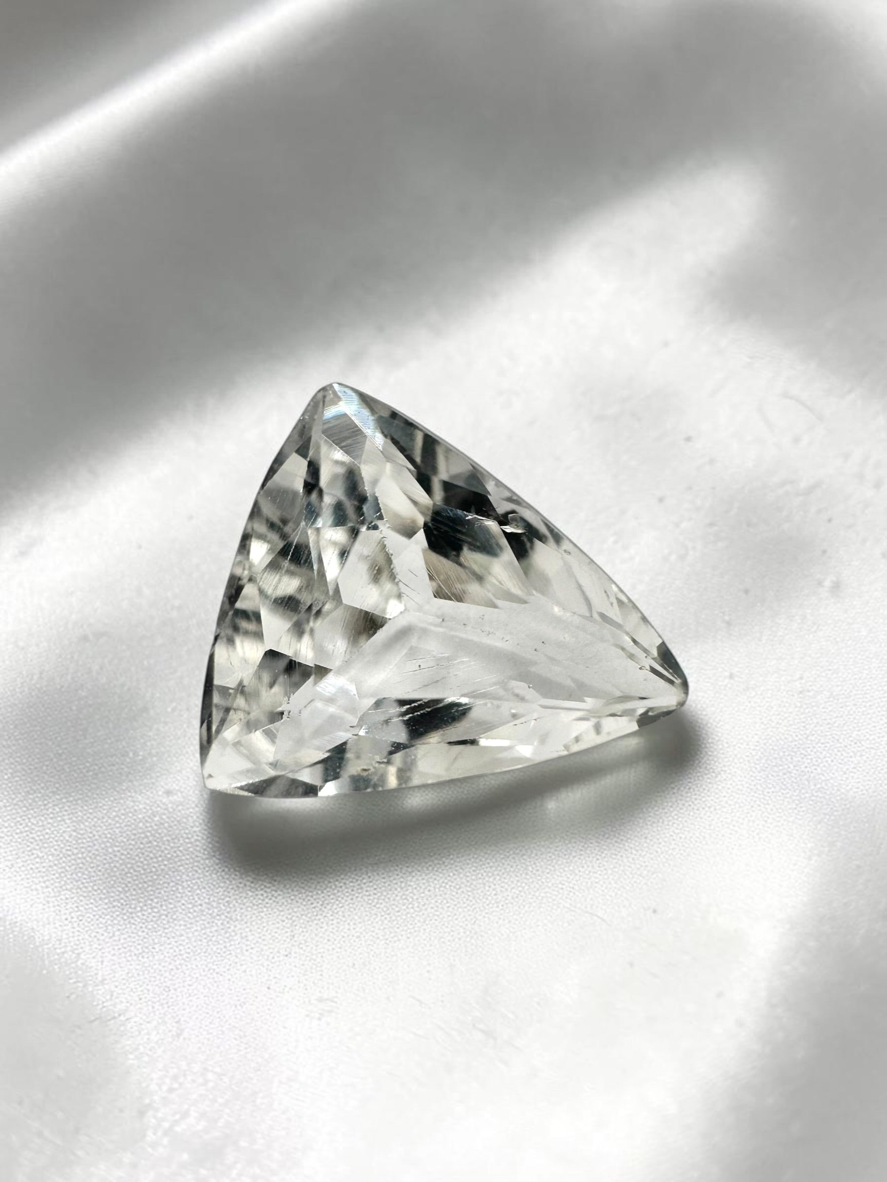 Faceted Zircon from Cambodia 2,95ct