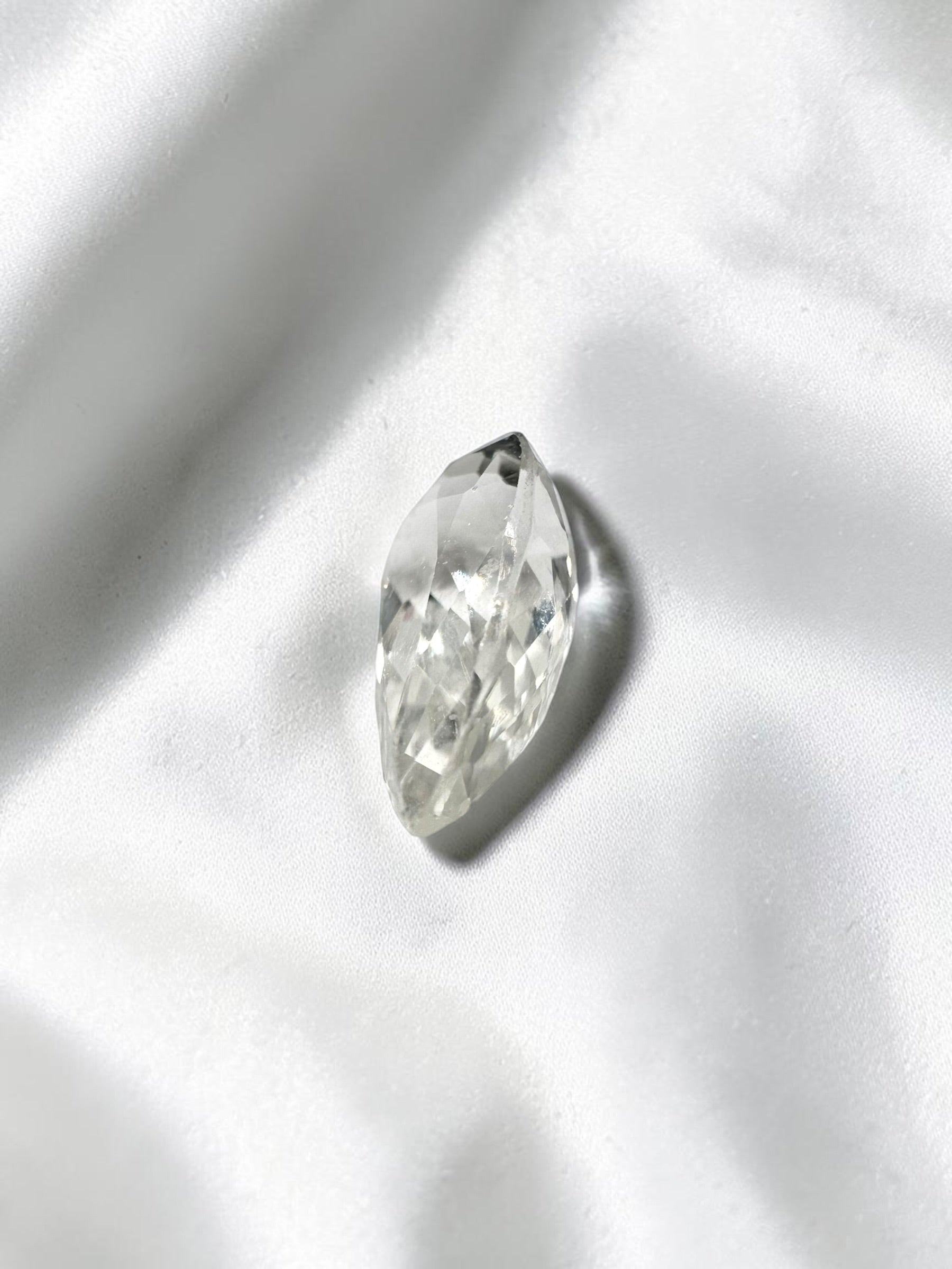Faceted Zircon from Cambodia 3,1ct - BZI03