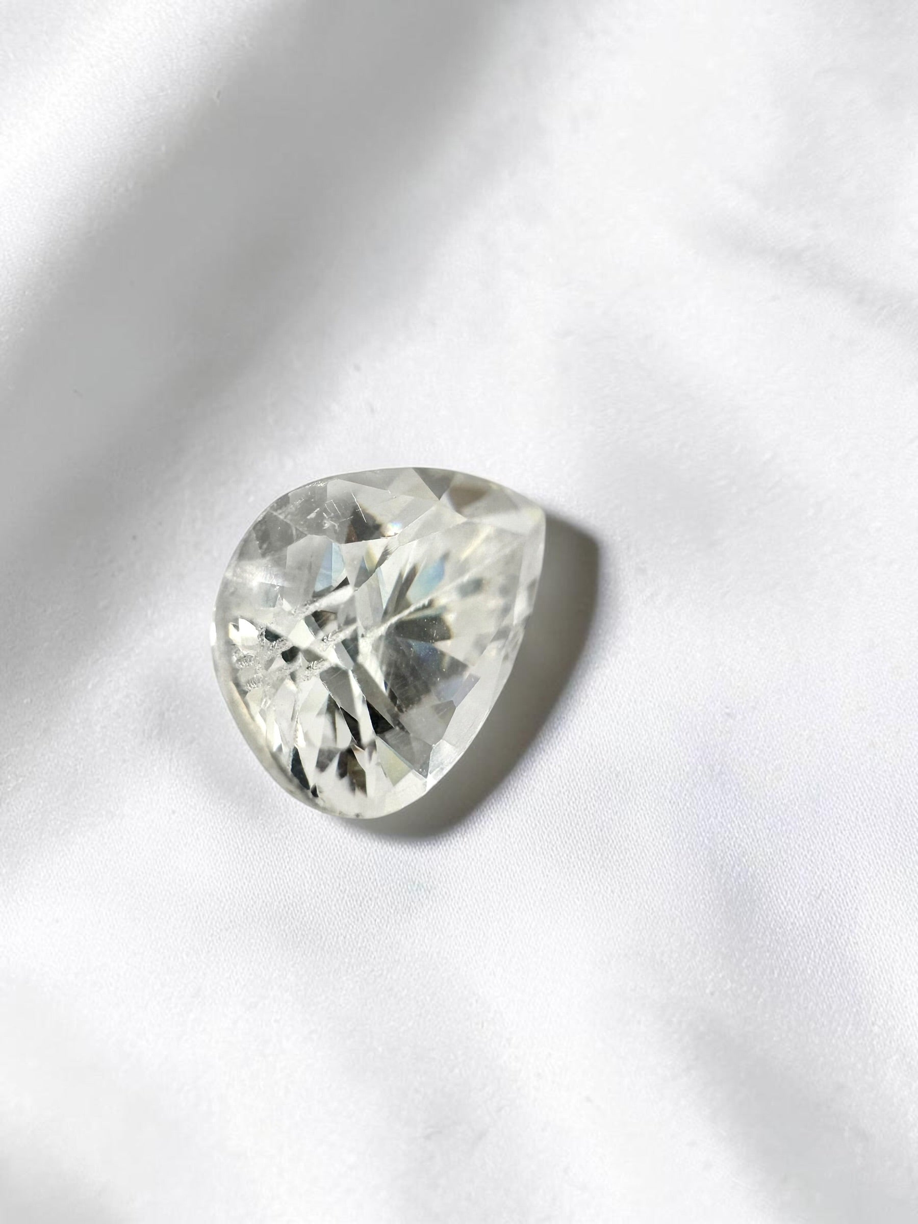 Faceted Zircon from Cambodia 2,65ct - BZI10