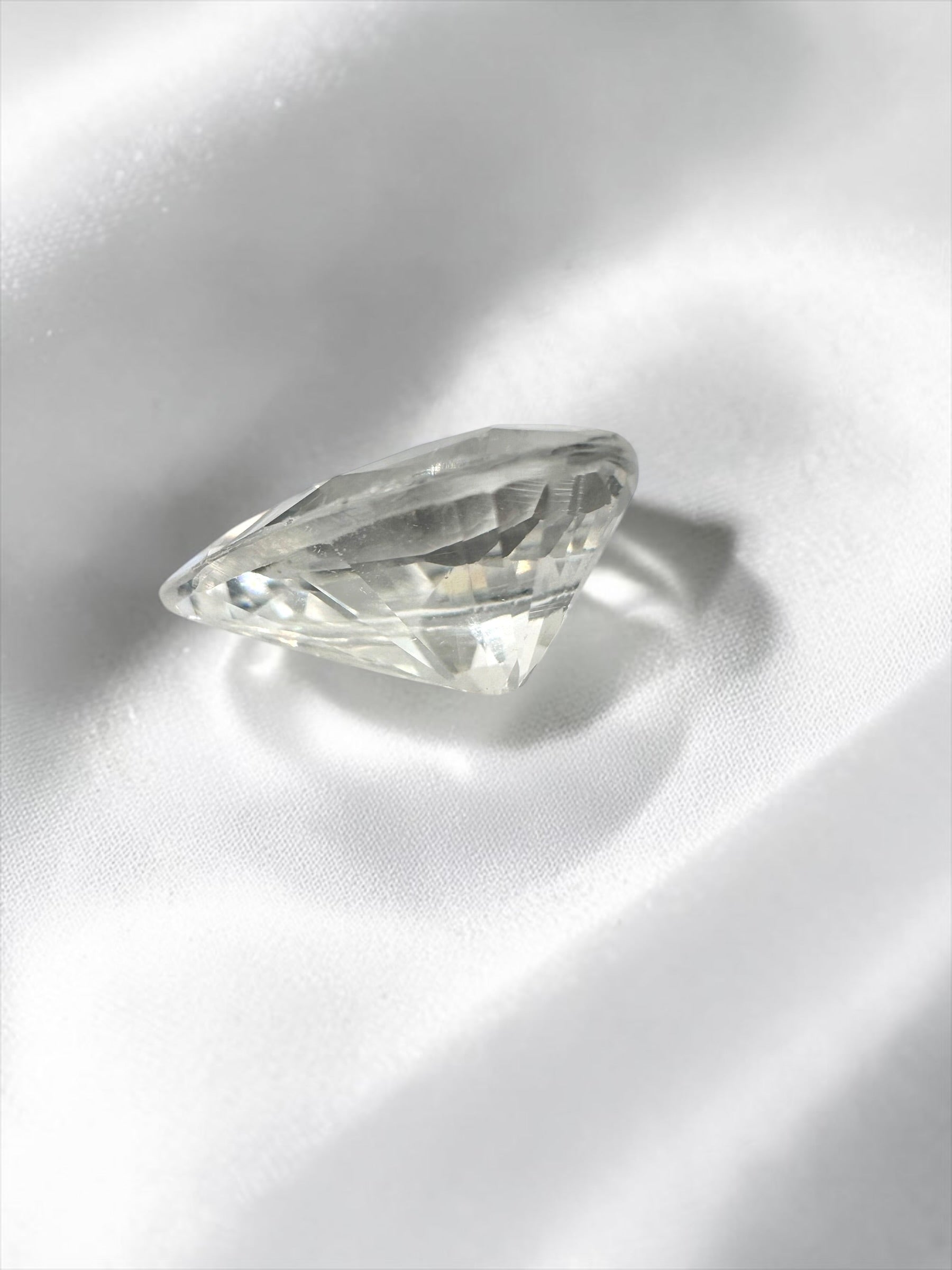 Faceted Zircon from Cambodia 2,65ct - BZI10
