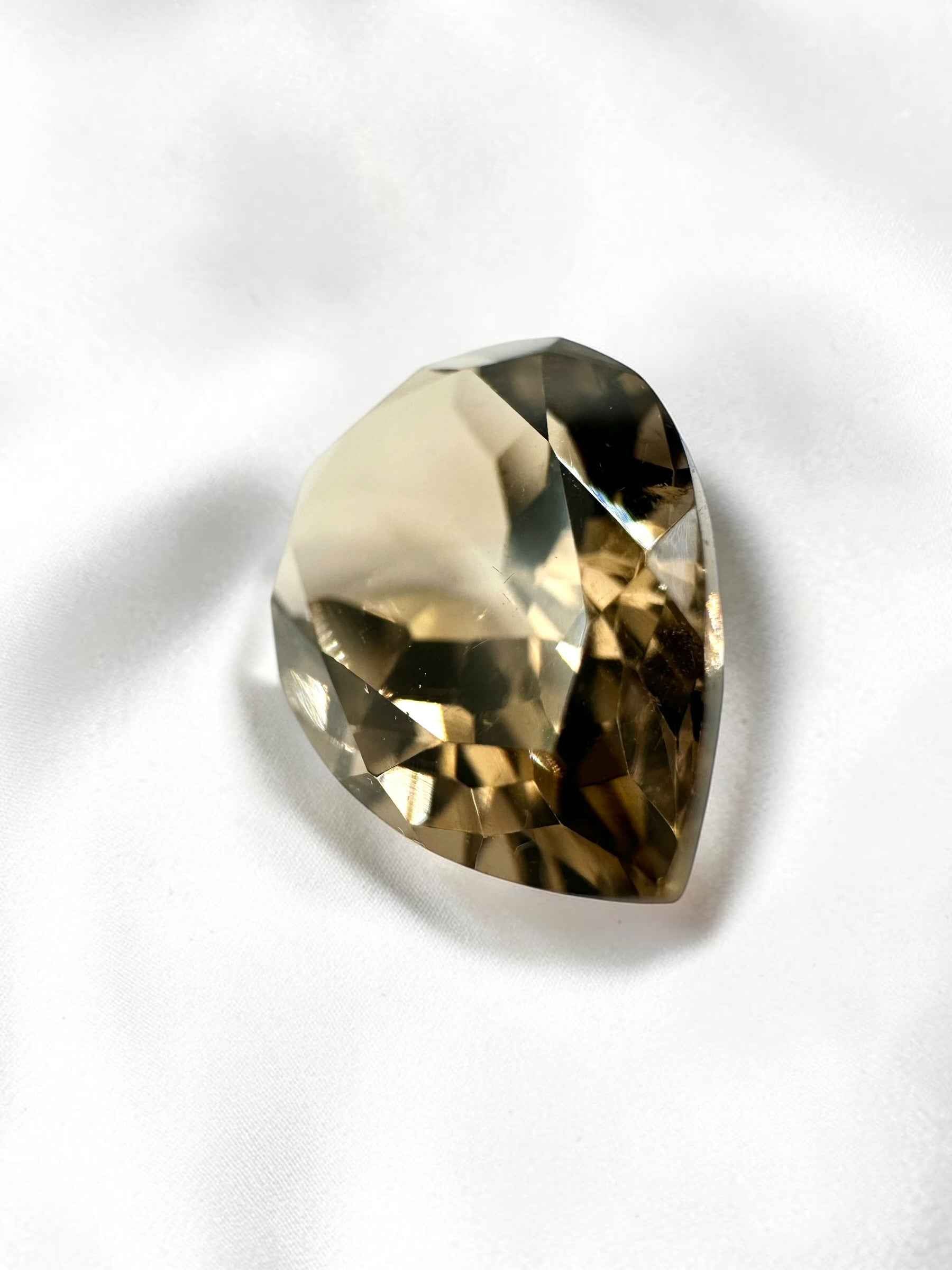 Quarzo fumé sfaccettato dal Brasile 4,9ct - BZA03