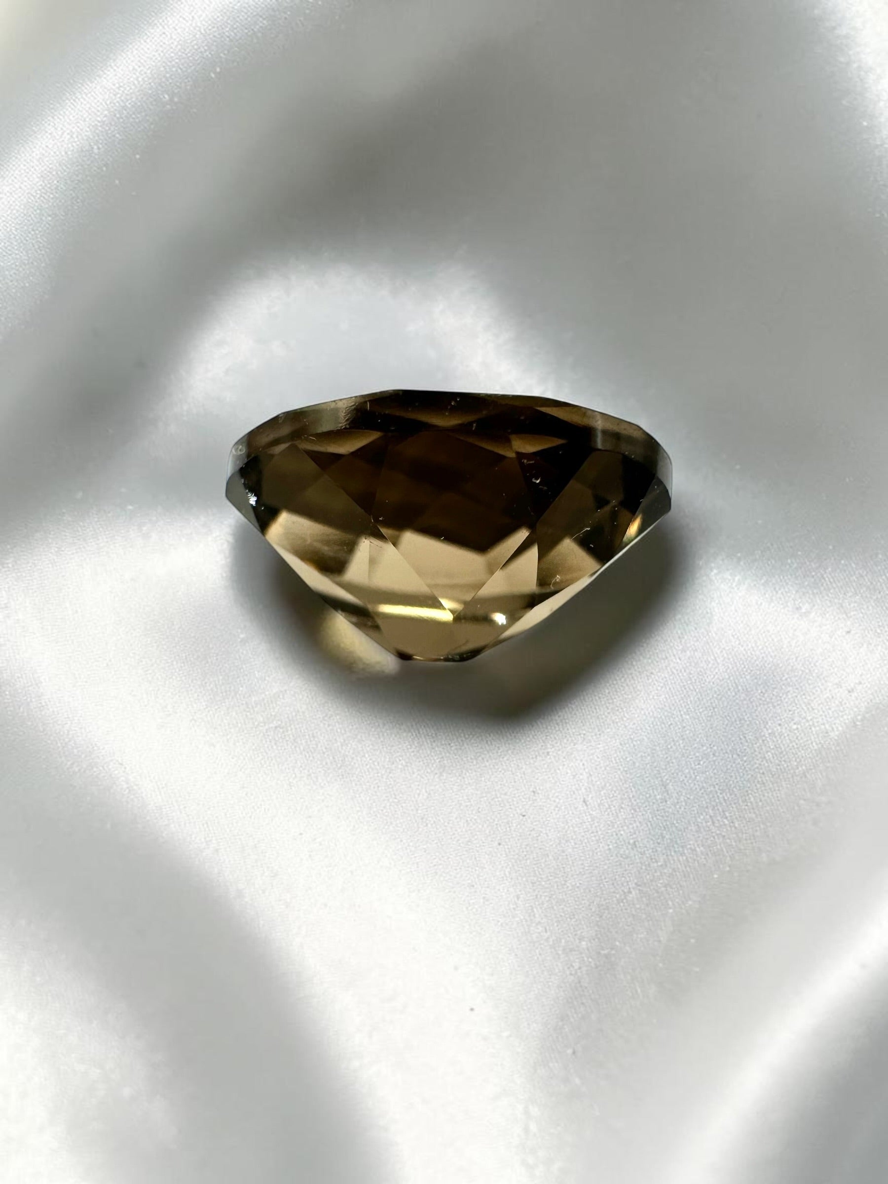Faceted smoky quartz from Brazil 2,25ct - BZA04