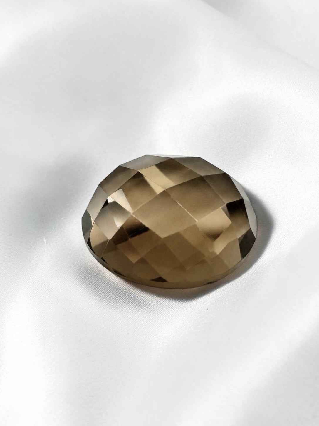 Quarzo fumé sfaccettato con base piatta dal Brasile 6,65ct - BZA05