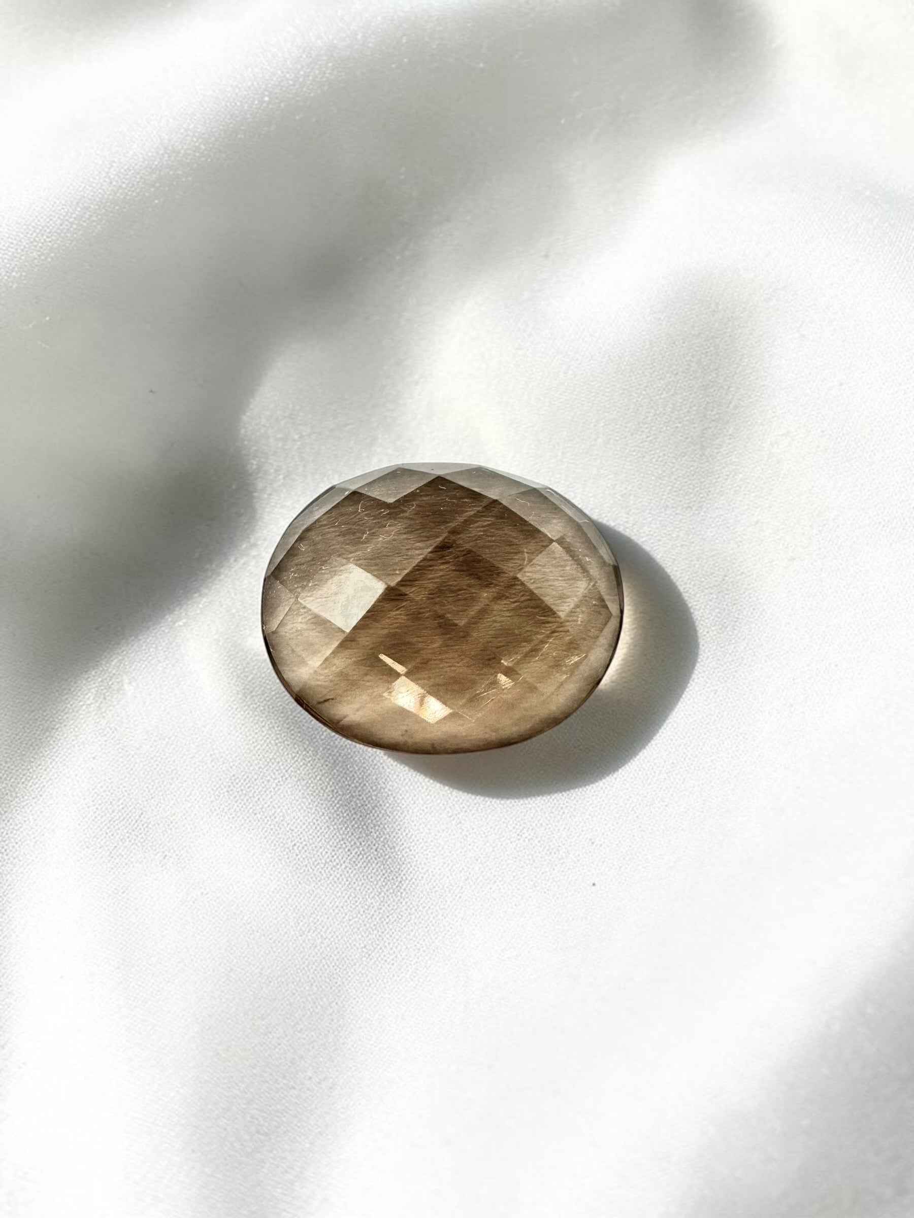 Quarzo fumé sfaccettato con base piatta dal Brasile 6,45ct - BZA07