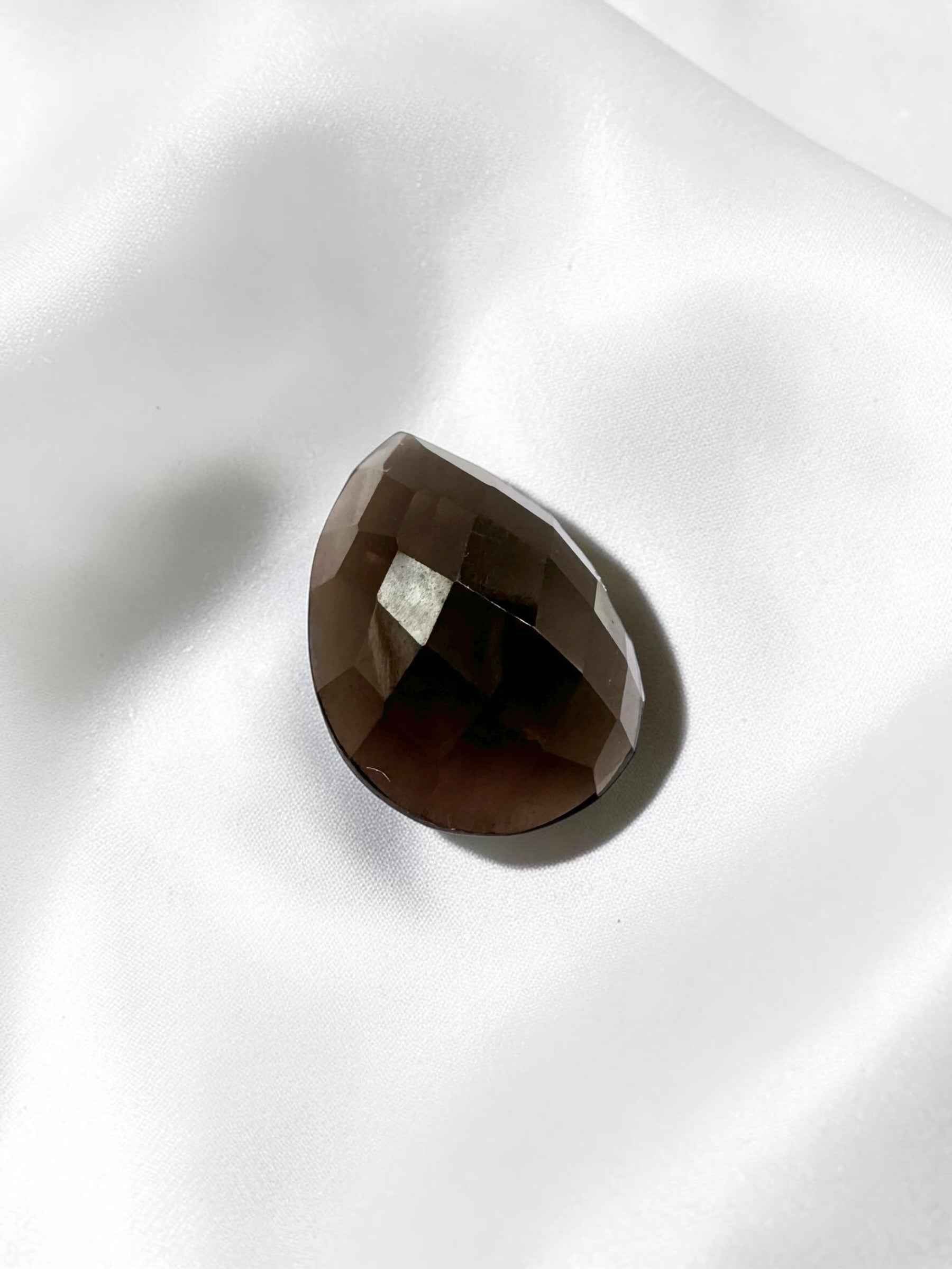 Quarzo fumé sfaccettato con base piatta dal Brasile 7,05ct - BZA09