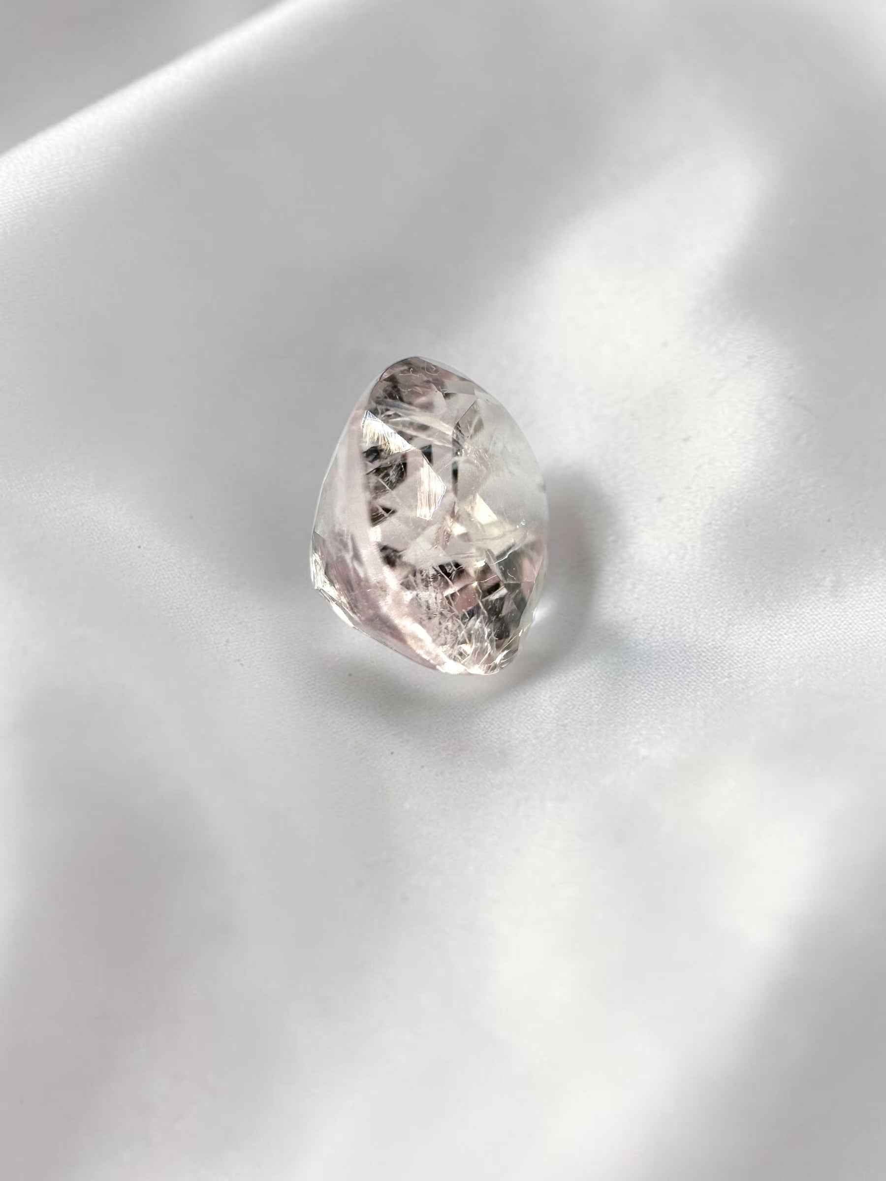 Morganite sfaccettata dal Pakistan 1,85ct - BM05