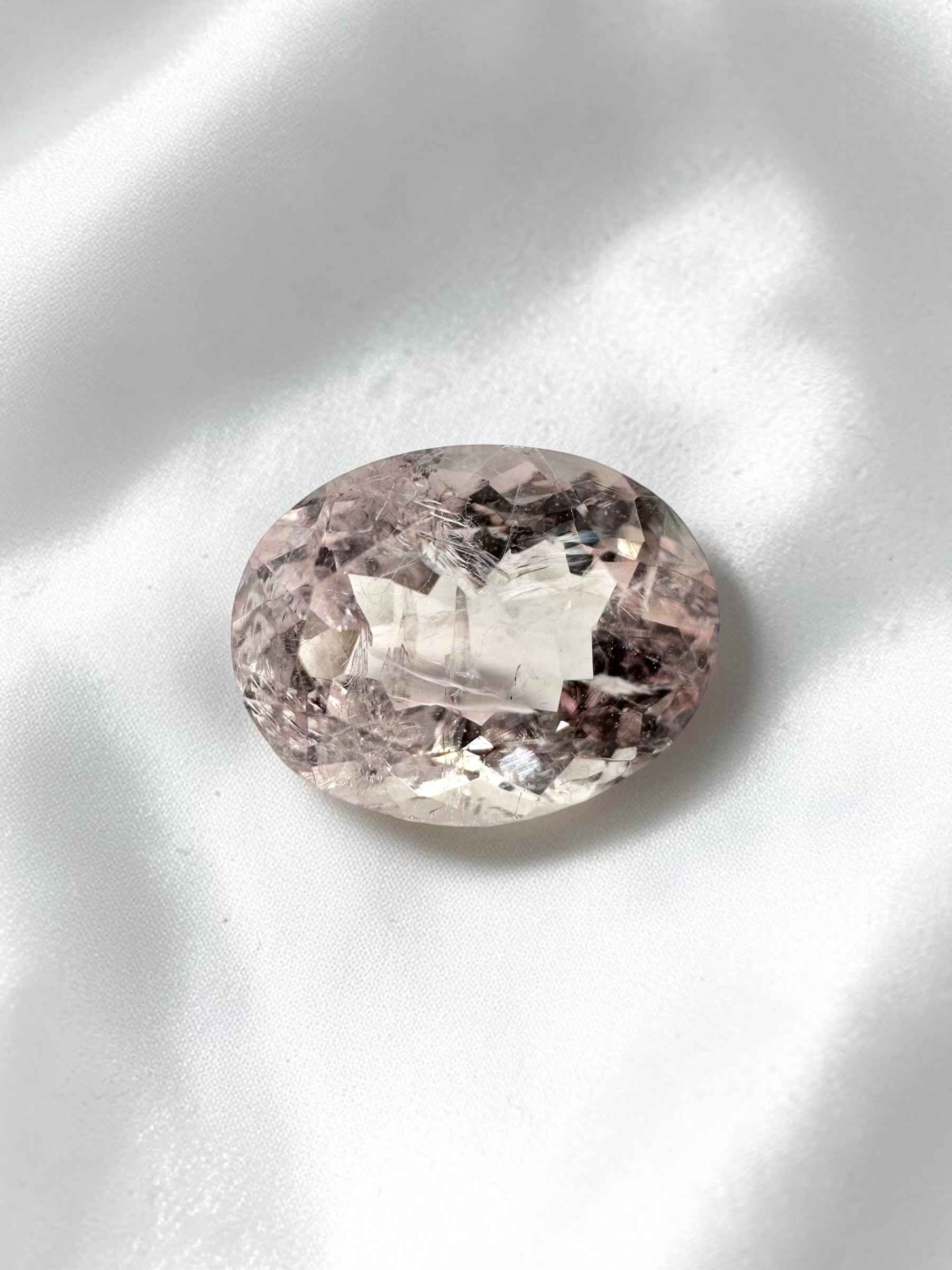 Morganite sfaccettata dal Pakistan 1,85ct - BM05