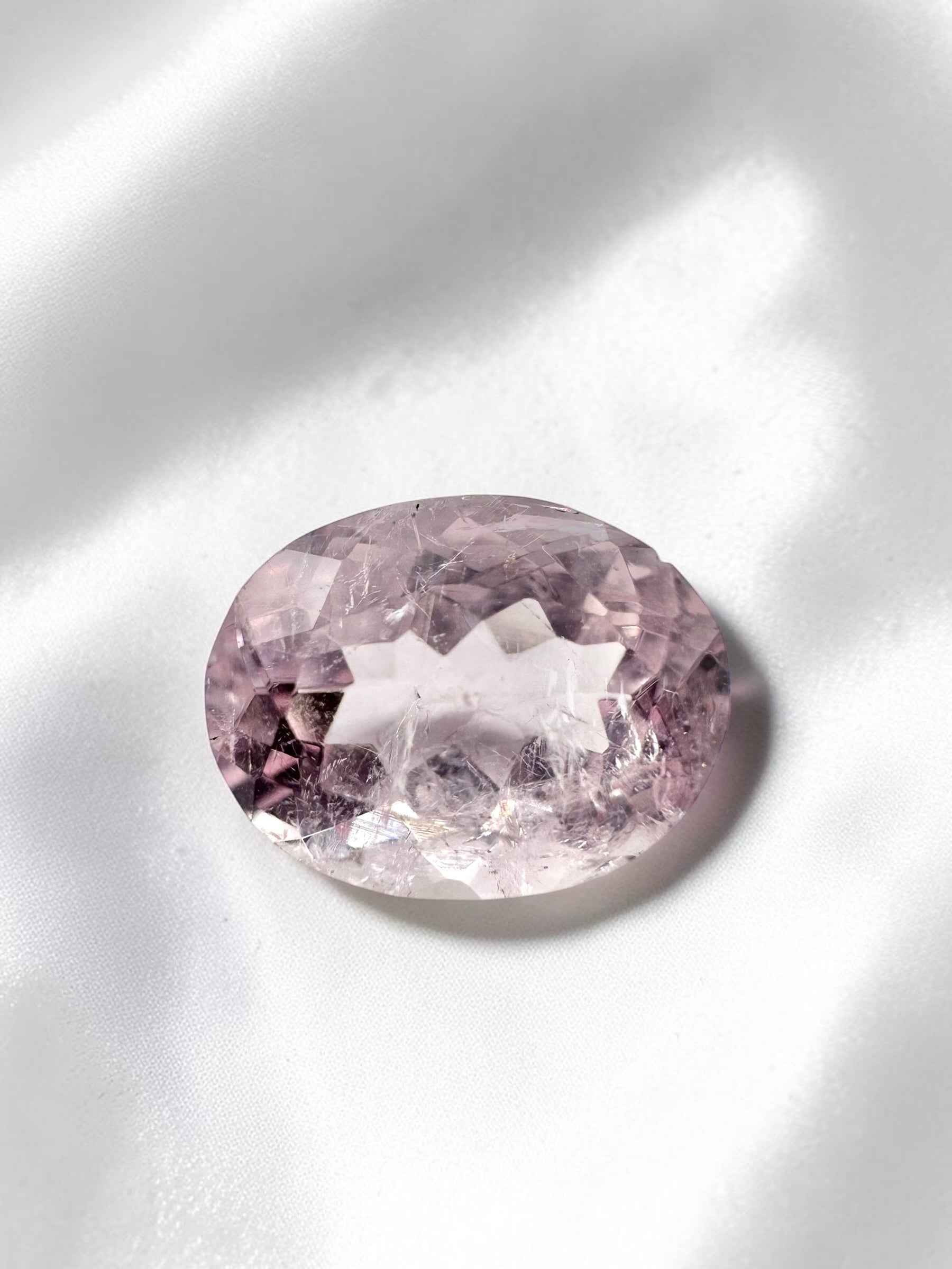 Morganite sfaccettata dal Pakistan 1,85ct - BM06