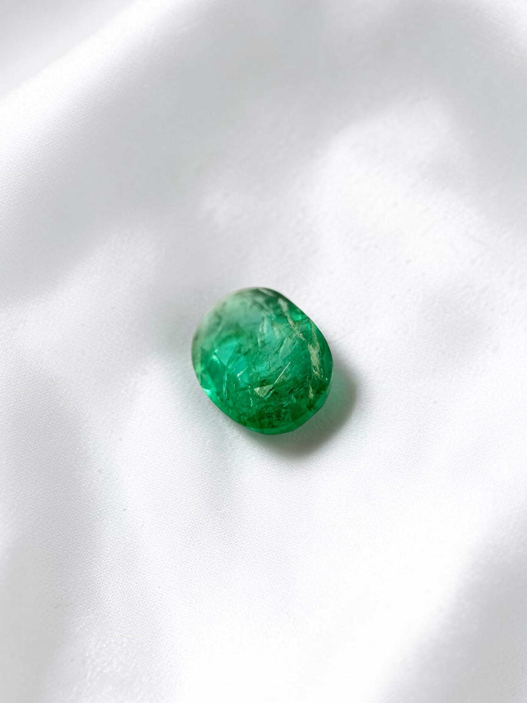 Faceted emerald from pakistan 0,7ct - BS025