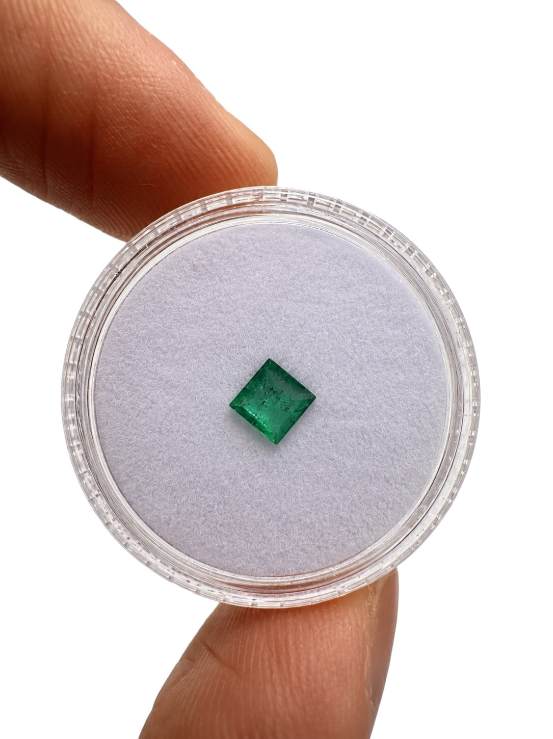Faceted emerald from pakistan 0,45ct - BS026