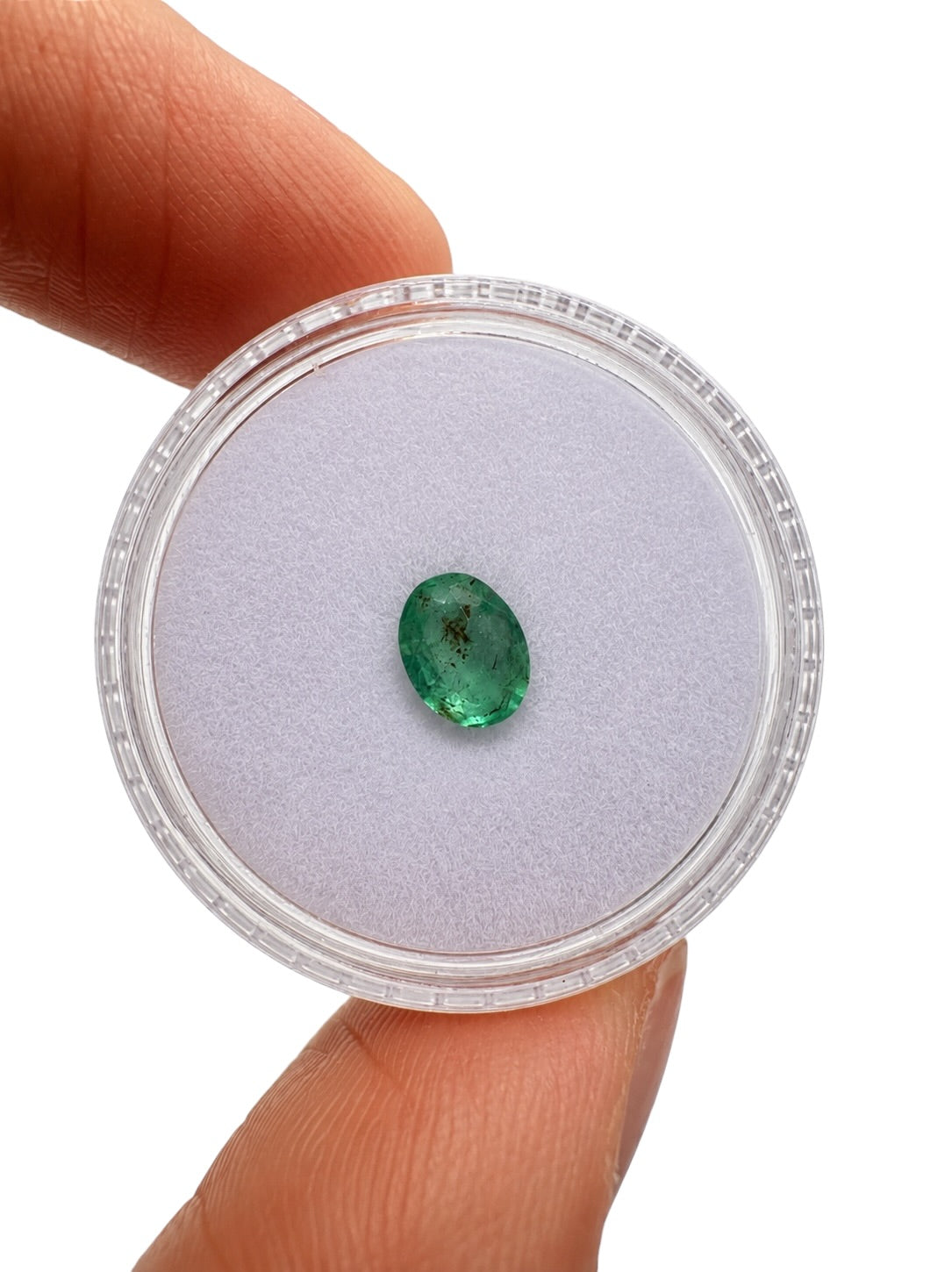 Faceted emerald from pakistan 0,7ct - BS027
