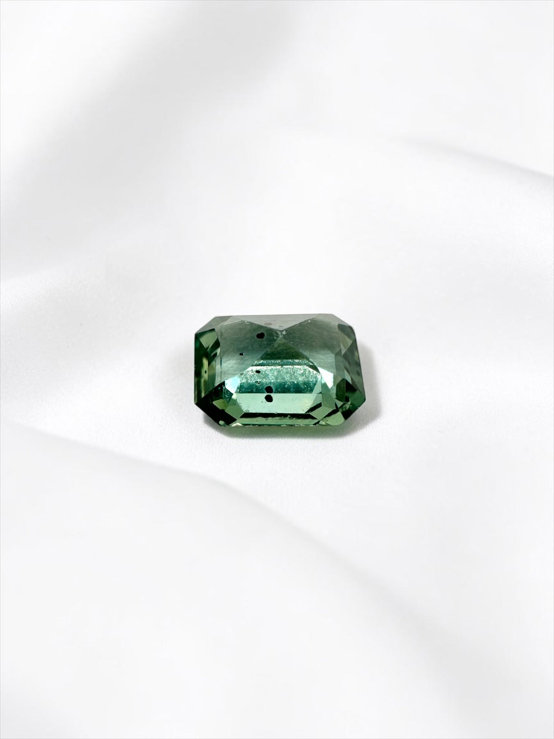 Faceted Sapphire from Madagascar 0,65ct - BSA01