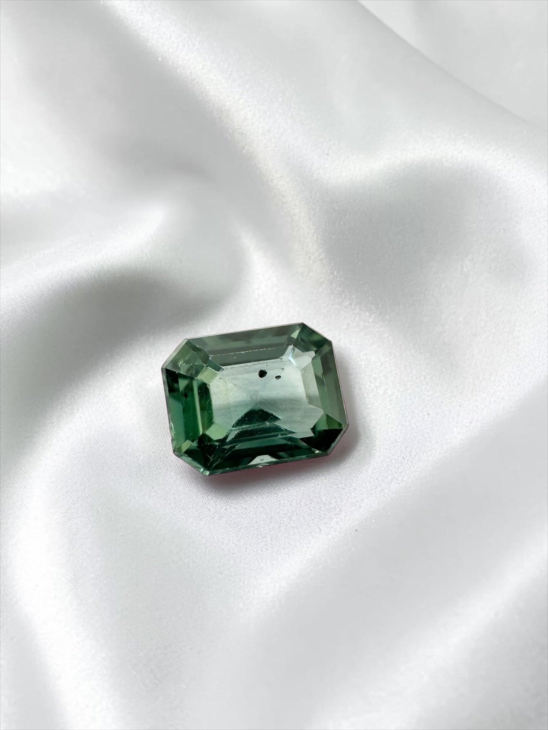 Faceted Sapphire from Madagascar 0,65ct