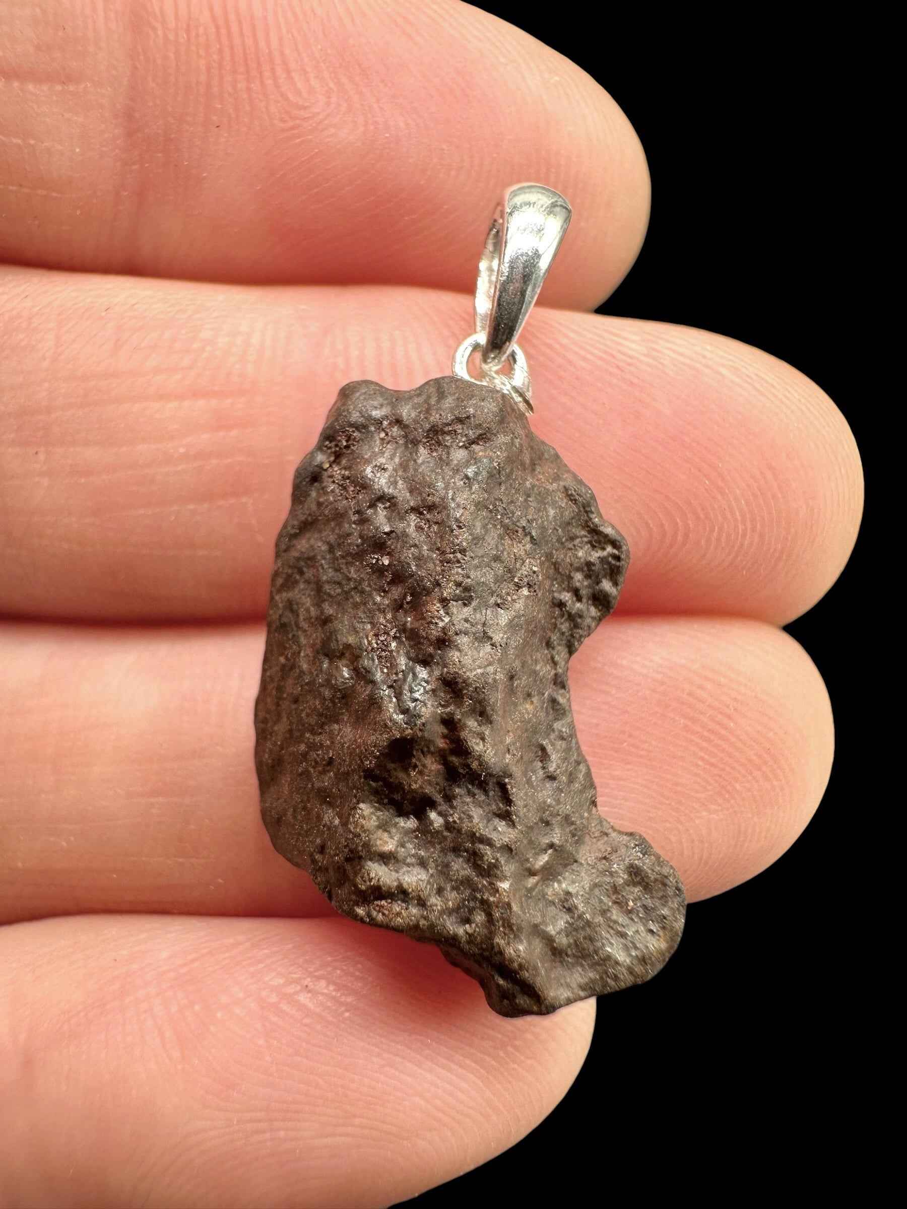 Ciondolo in argento con meteorite NWA X (condrite) 3g - SP/KM04