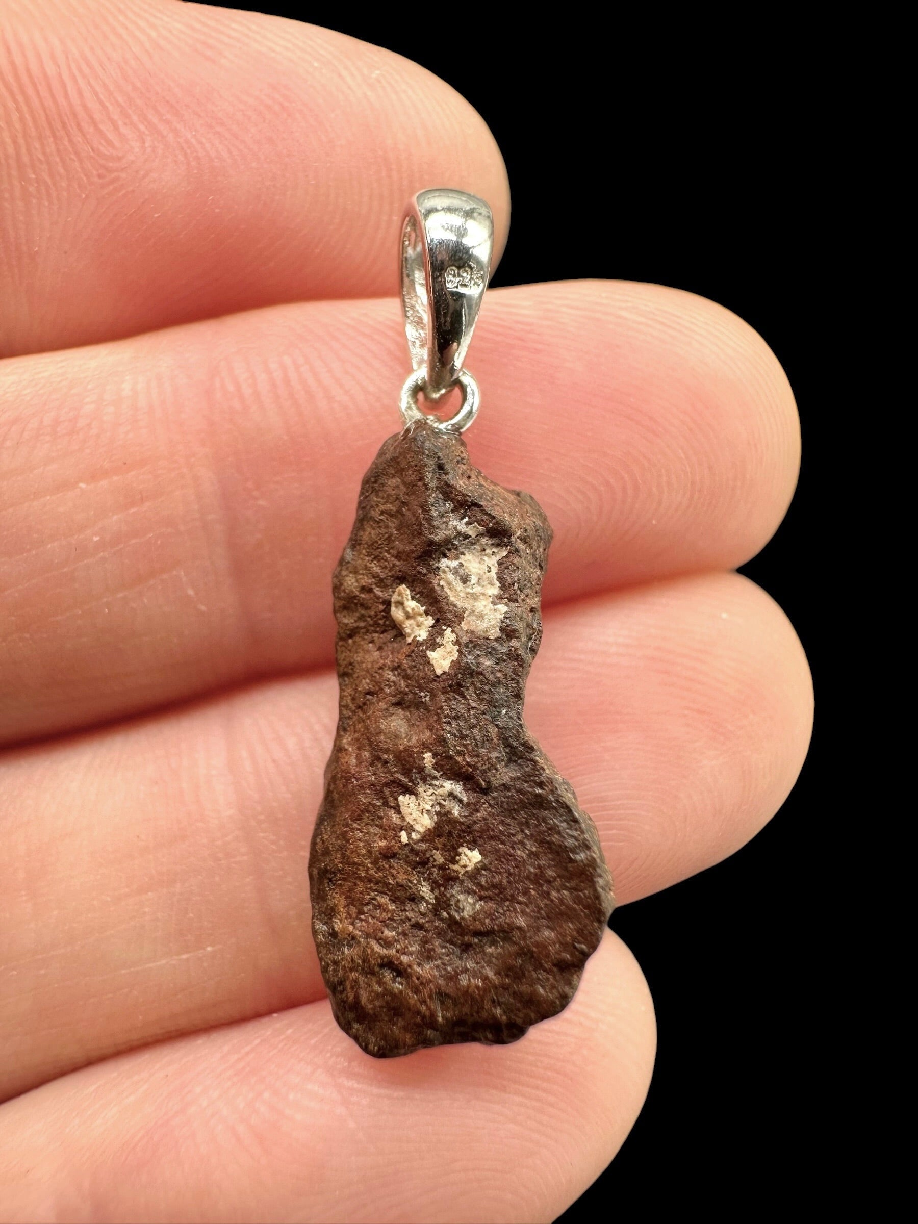 Silver Pendant with NWA X Stony Meteorite 1,6g - SP/KM07