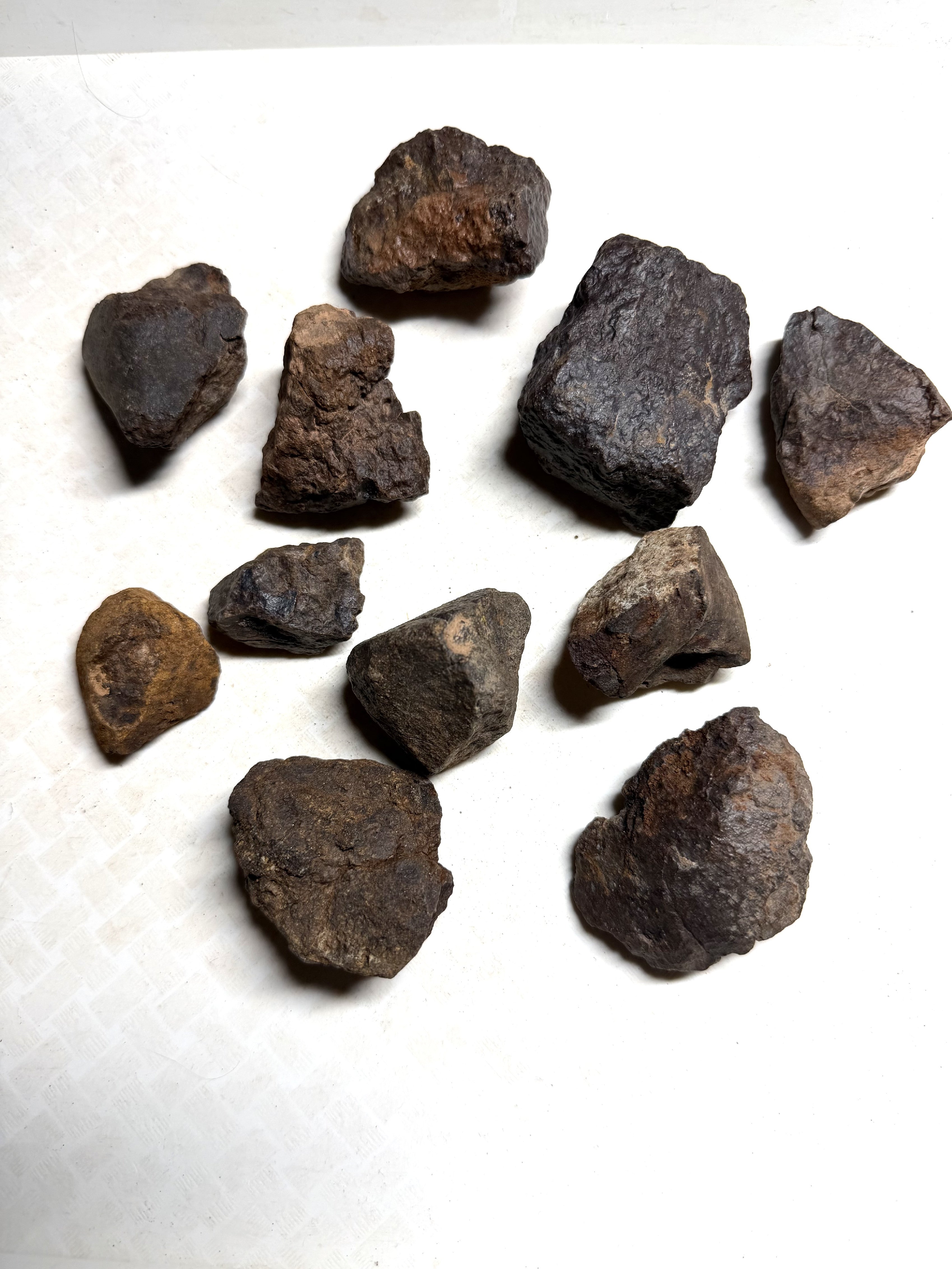 1kg of NWA X stony meteorites – Northwest Africa, 30–200g
