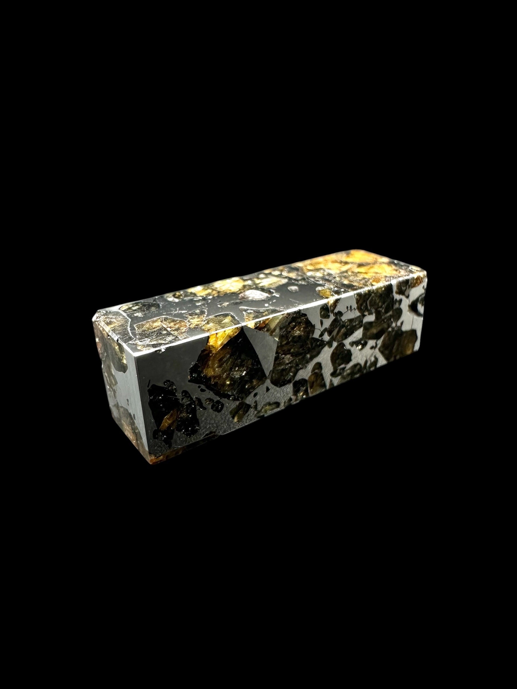 Meteorite Pallasite Seymchan – Rectangular prism 13,1g – Russia - MESM127