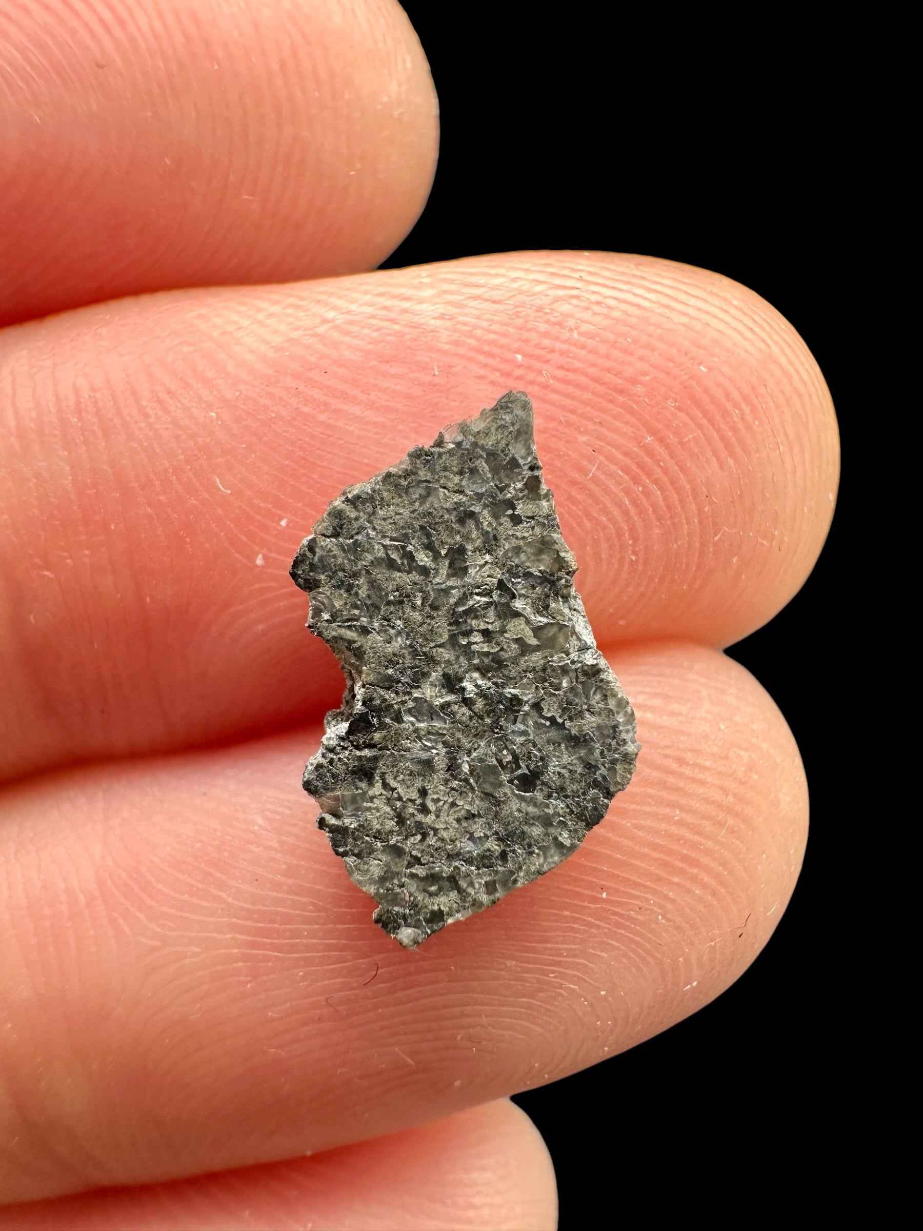 Martian Meteorite NWA 17472 – 0,3g – Northwest Africa - MENM01