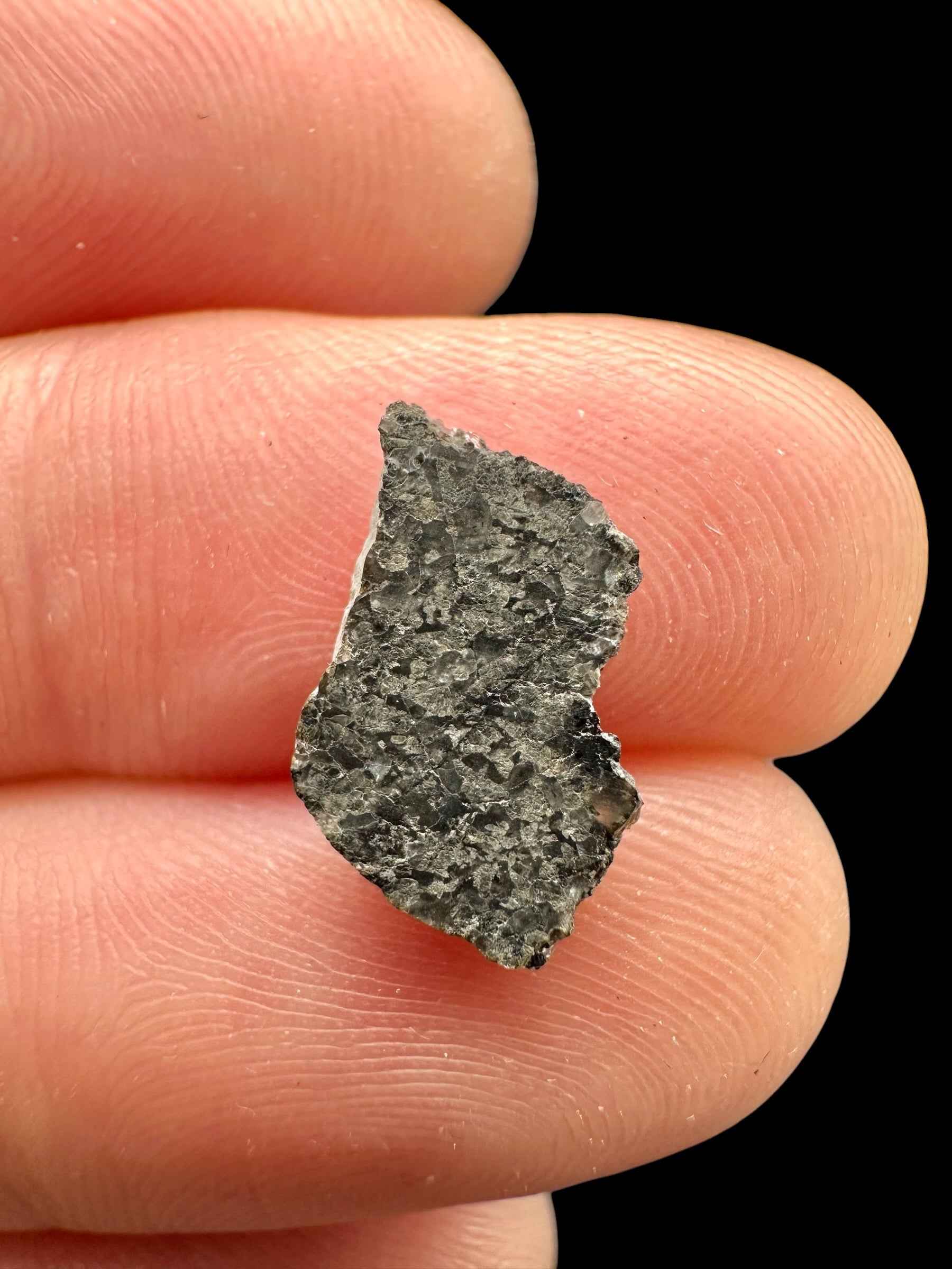 Martian Meteorite NWA 17472 – 0,3g – Northwest Africa - MENM01
