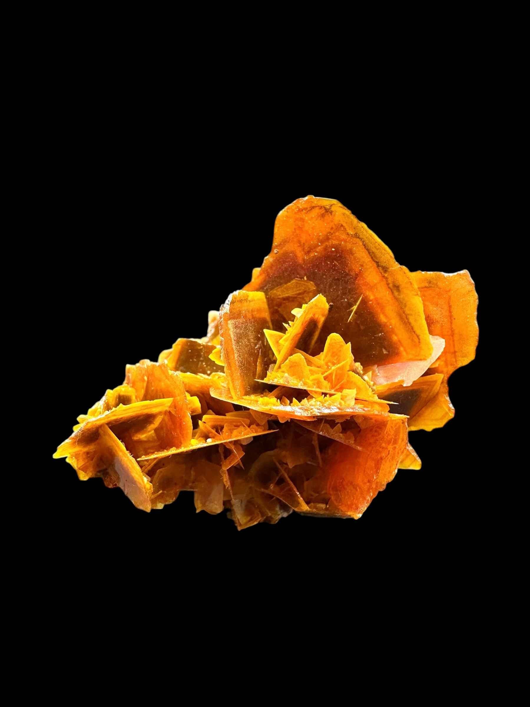 Wulfenite – Kuruktag Mountains – Xinjiang Uygur, China - WY031