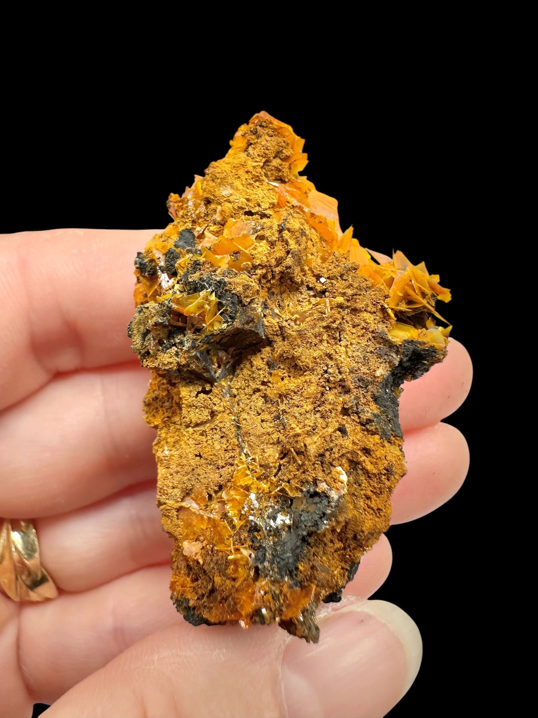 Wulfenite – Kuruktag Mountains – Xinjiang Uygur, China - WY033