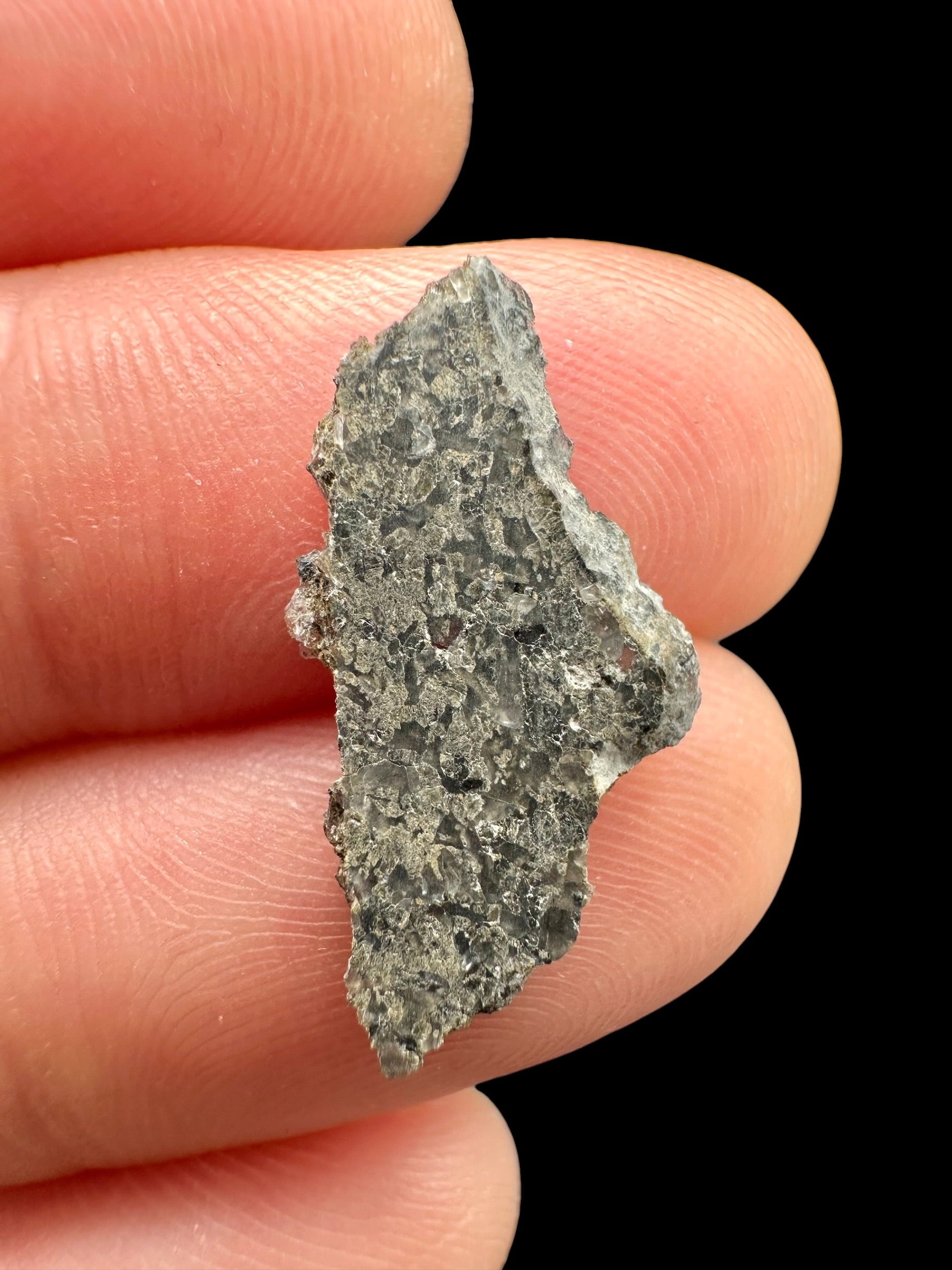 Martian Meteorite NWA 17472 – 0,4g – Northwest Africa - MENM02