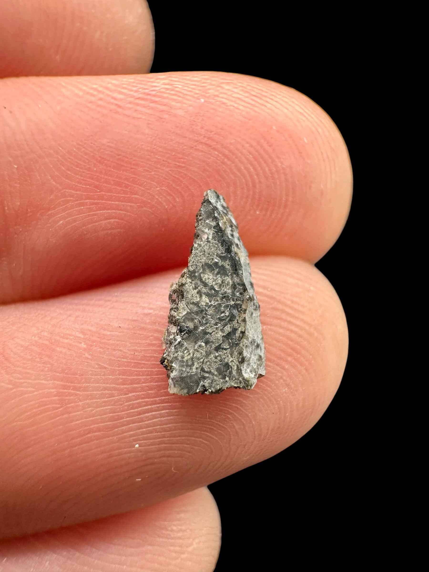 Martian Meteorite NWA 17472 – 0,1g – Northwest Africa - MENM03