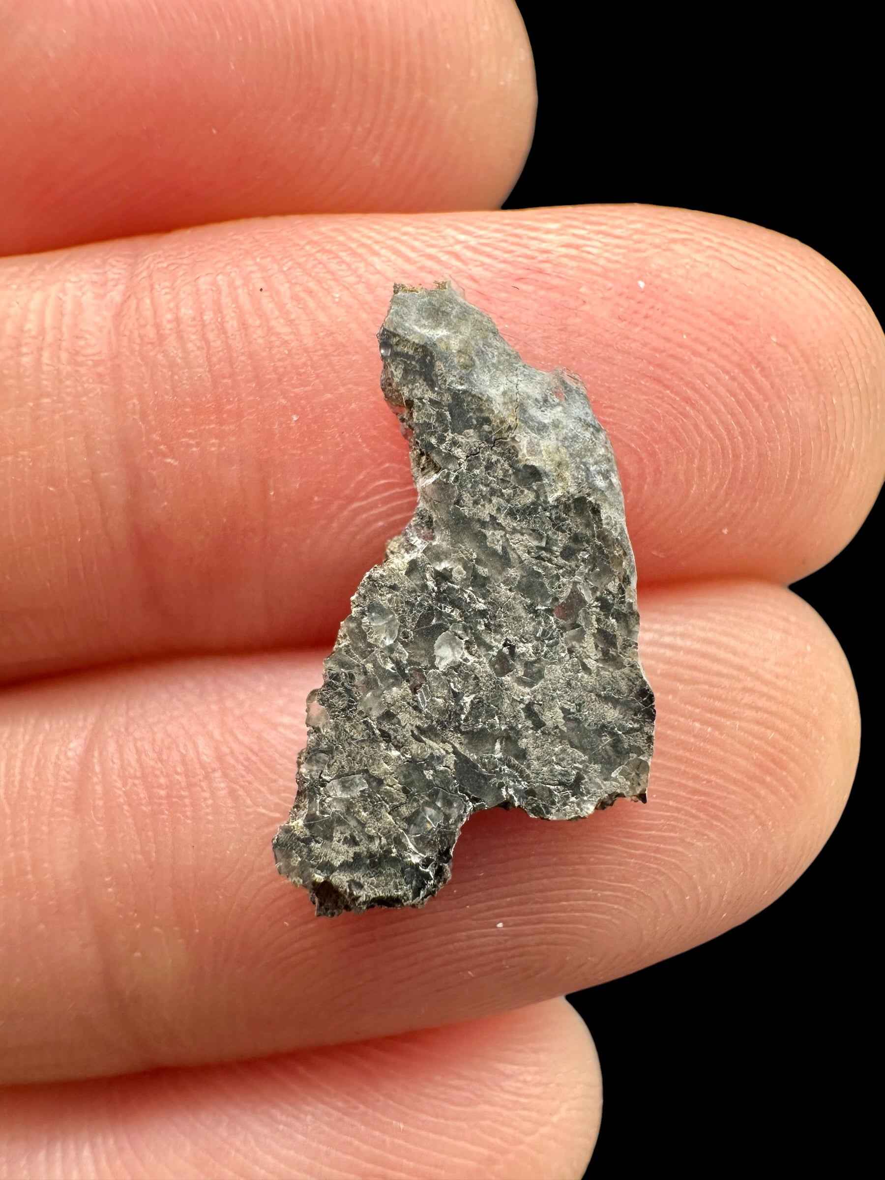Martian Meteorite NWA 17472 – 0,3g – Northwest Africa - MENM04