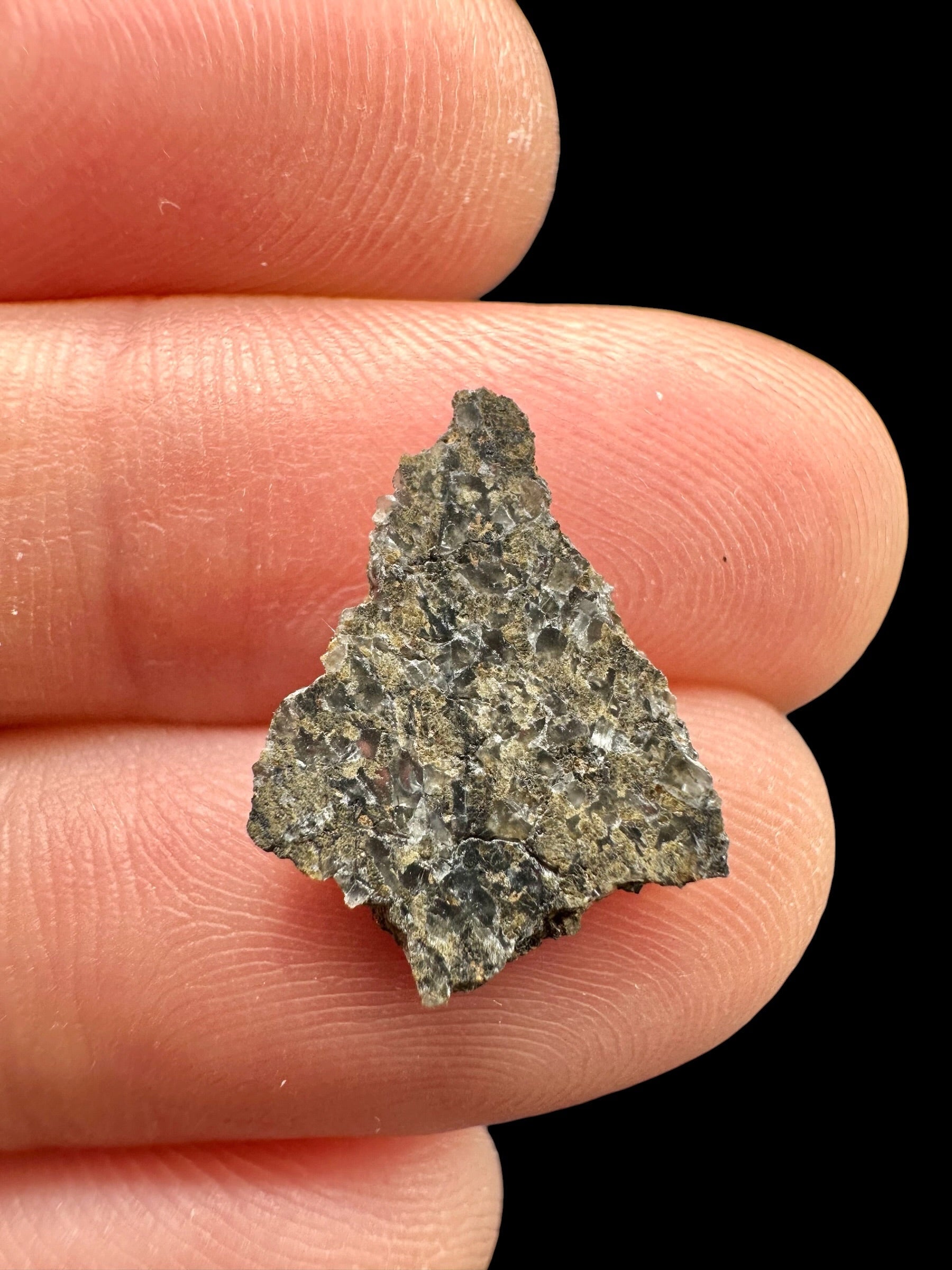 Martian Meteorite NWA 17472 – 0,4g – Northwest Africa - MENM05