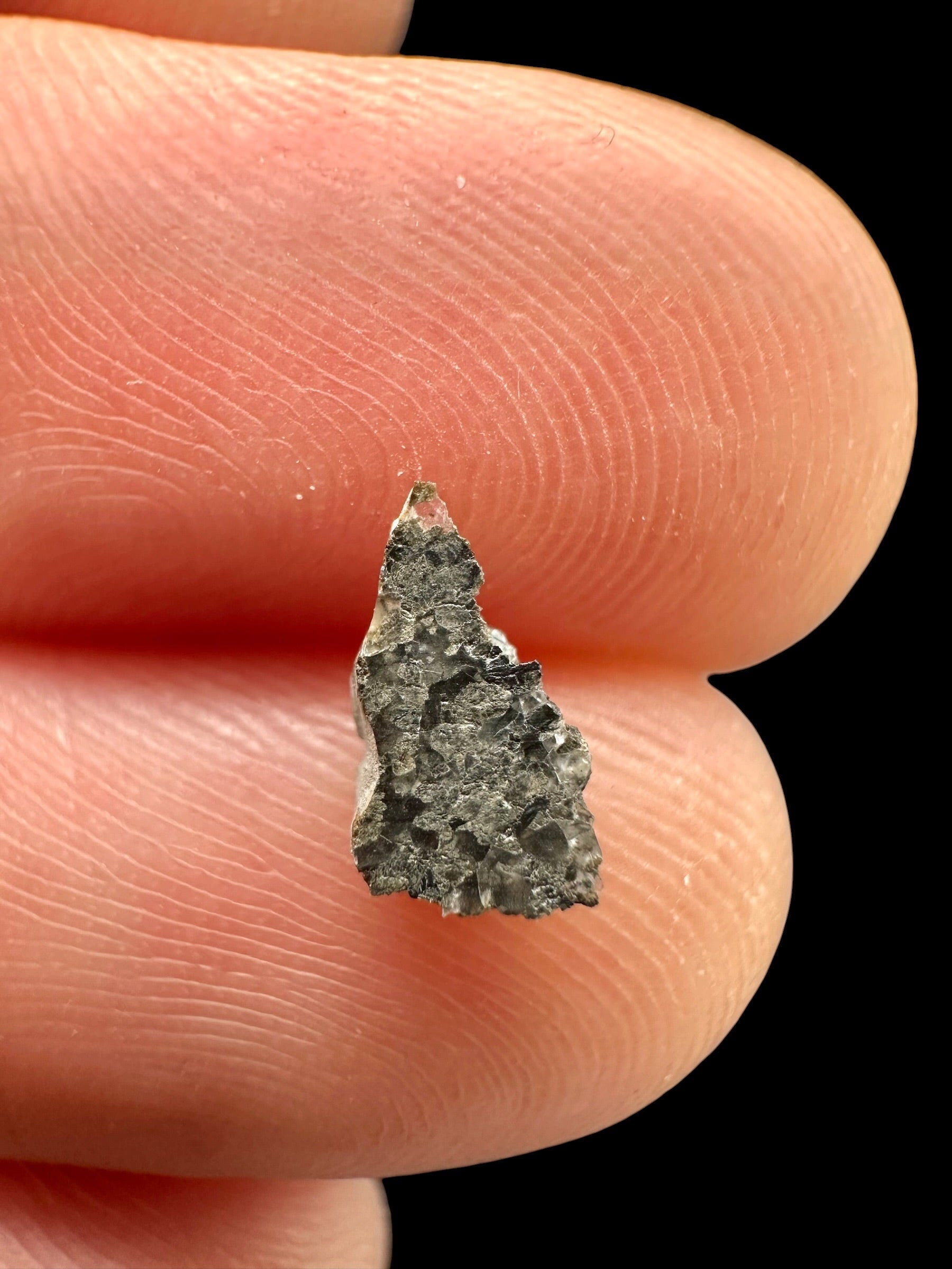 Martian Meteorite NWA 17472 – 0,07g – Northwest Africa - MENM07