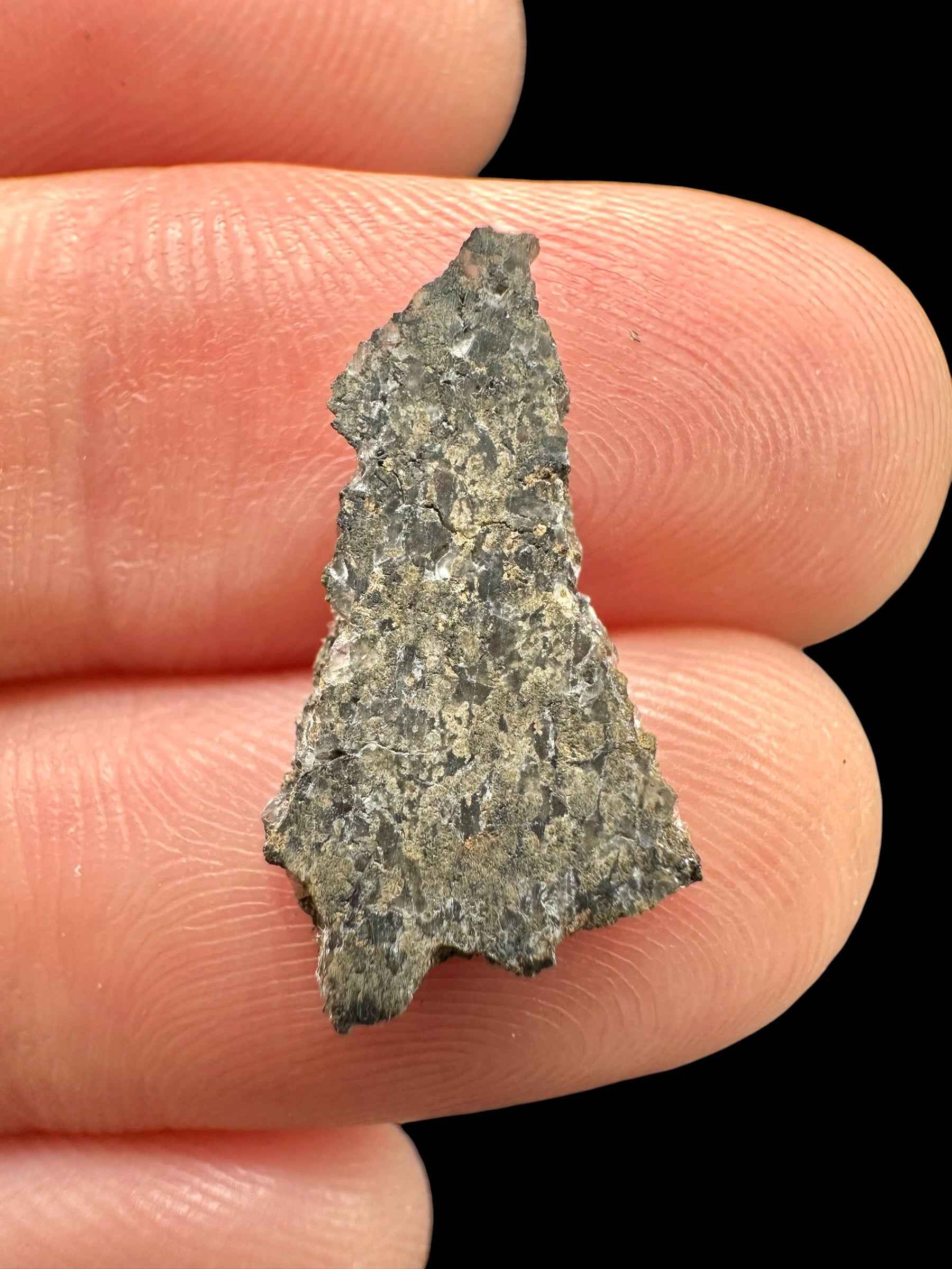 Martian Meteorite NWA 17472 – 0,3g – Northwest Africa - MENM10