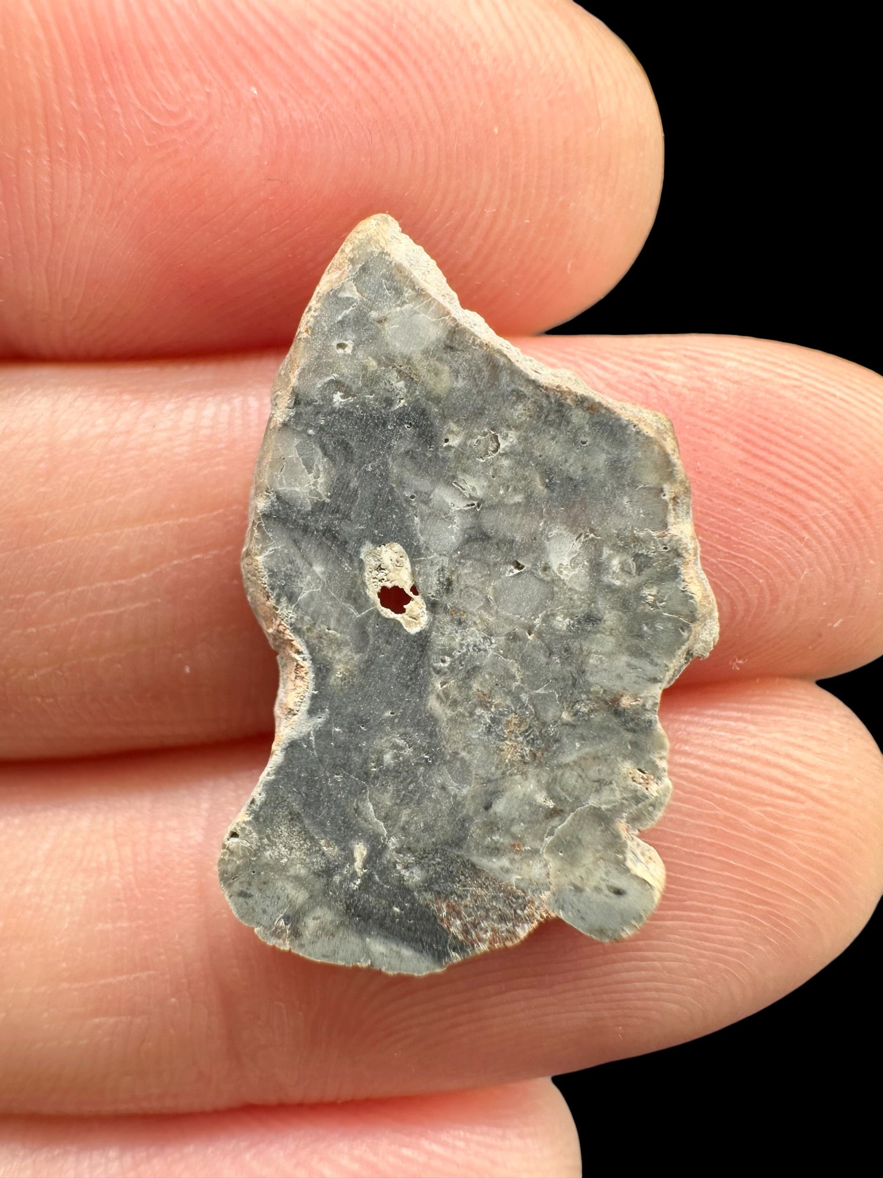 Lunar meteorite Adrar 013 – 0,8g – Algeria – translucent - MEAD29