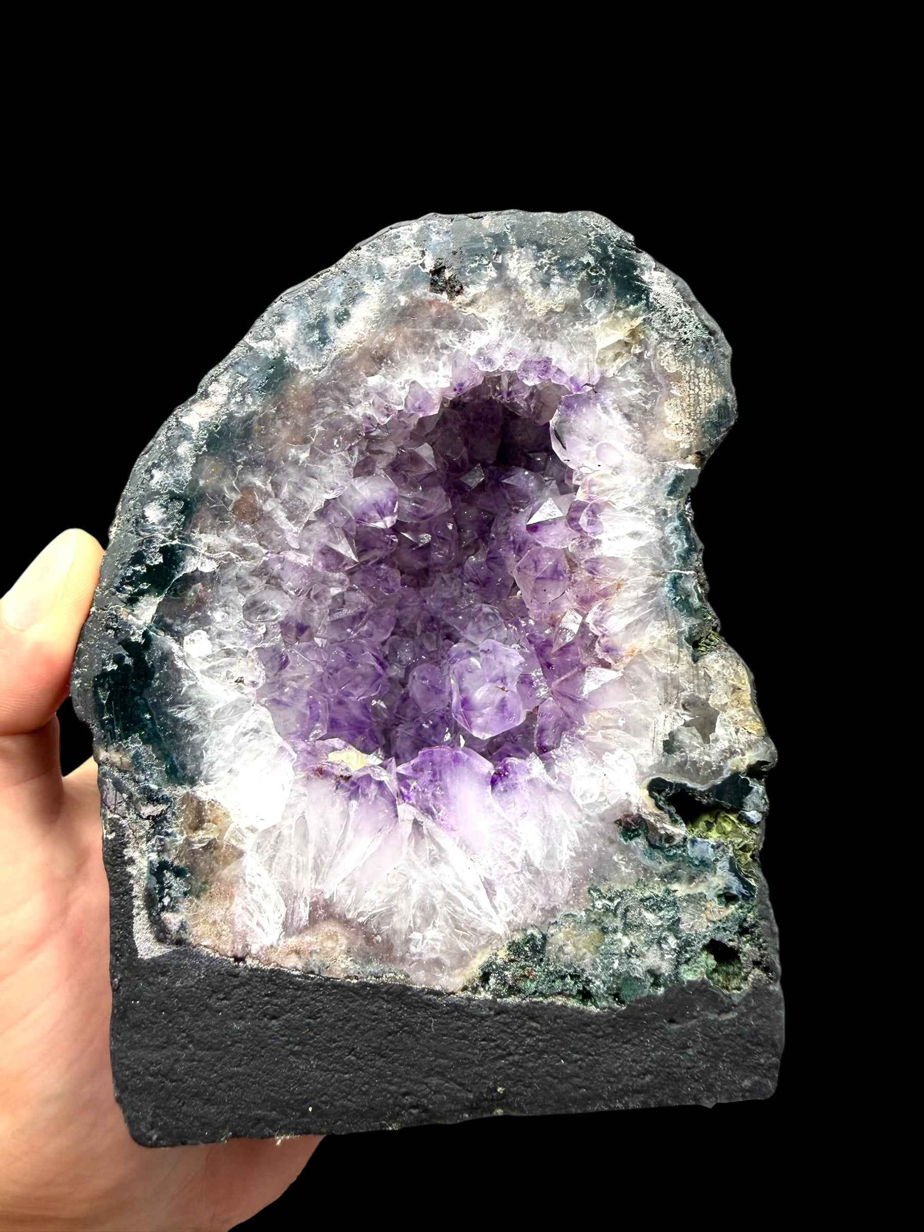 Ametista geode – Ametista do Sul, Brazil - AG06