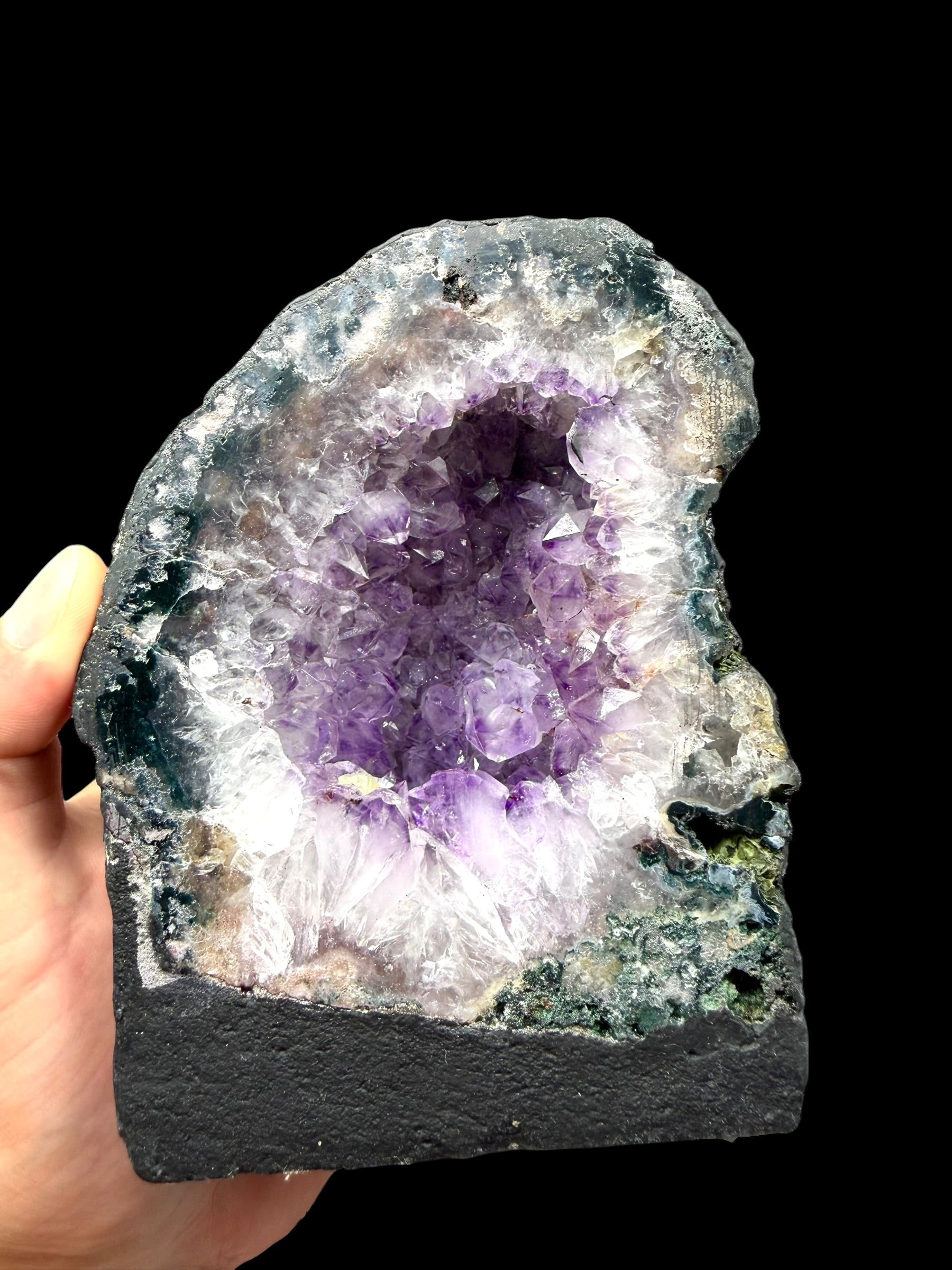 Amethyst geode – Ametista do Sul, Brazil