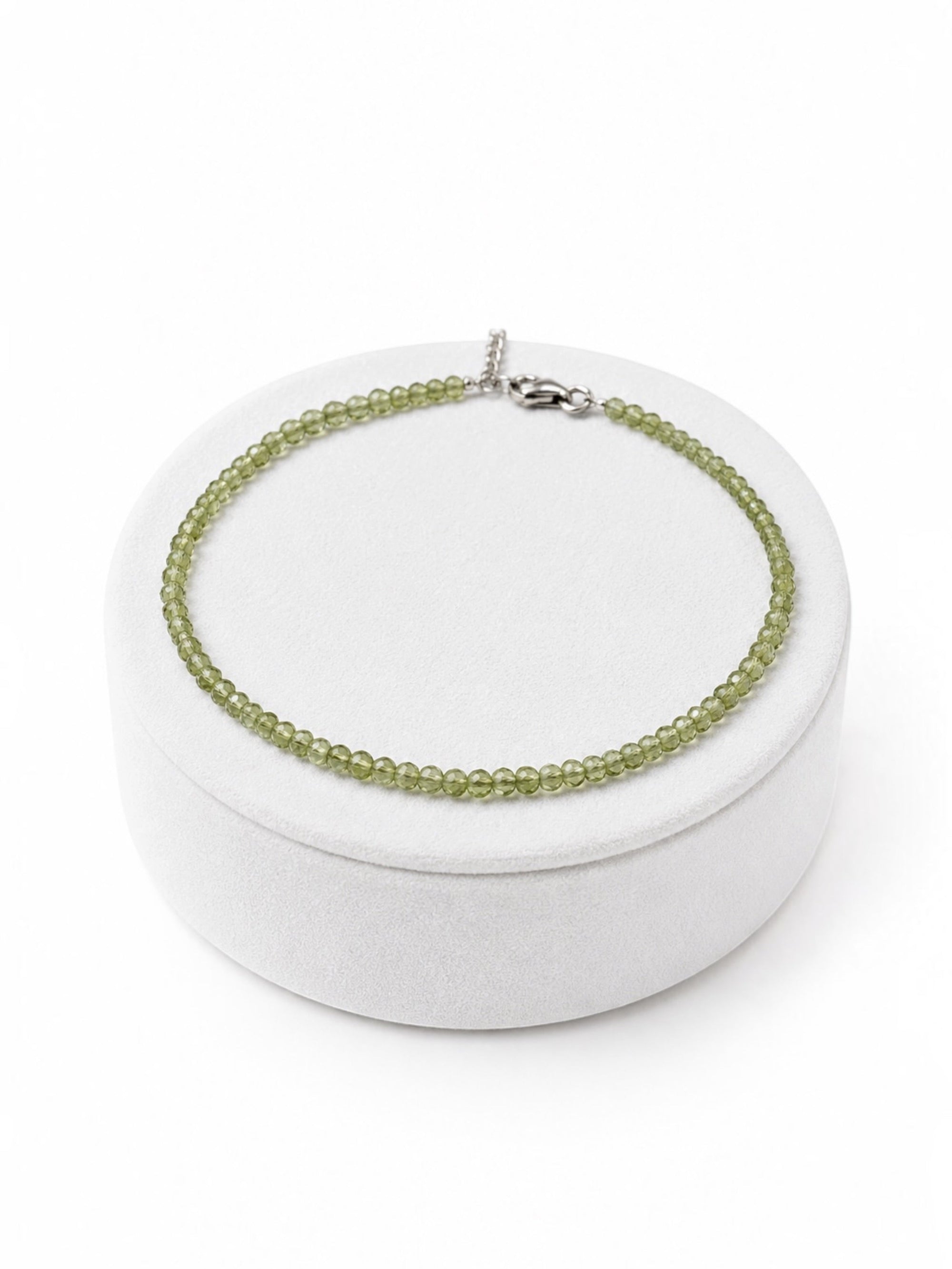 Peridote bracelet – Faceted 2 mm Beads – 925 Silver Clasp