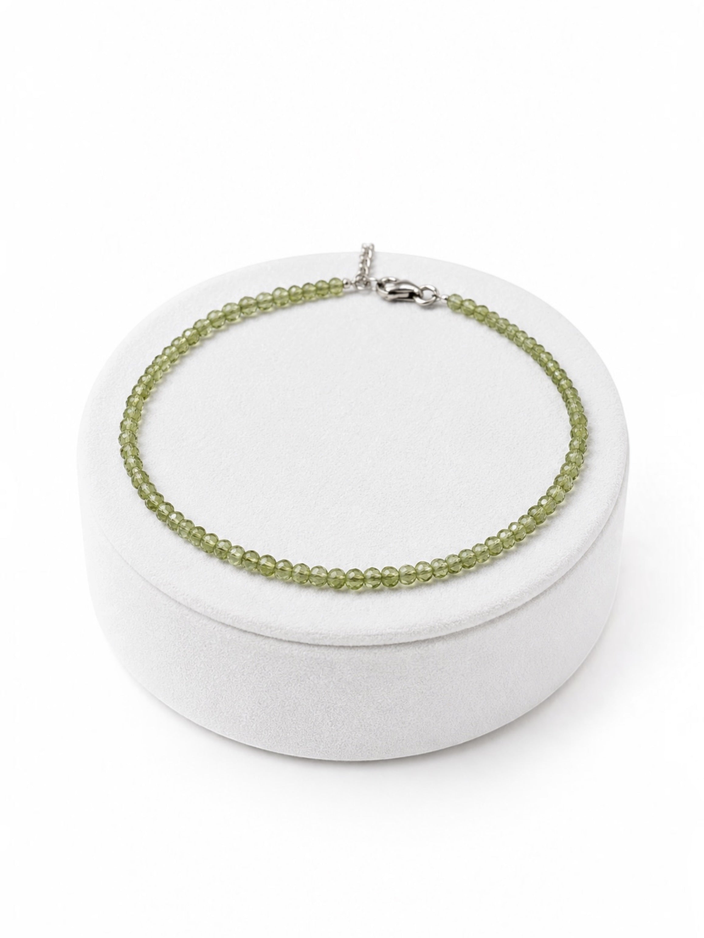 Peridote bracelet – Faceted 2 mm Beads – 925 Silver Clasp