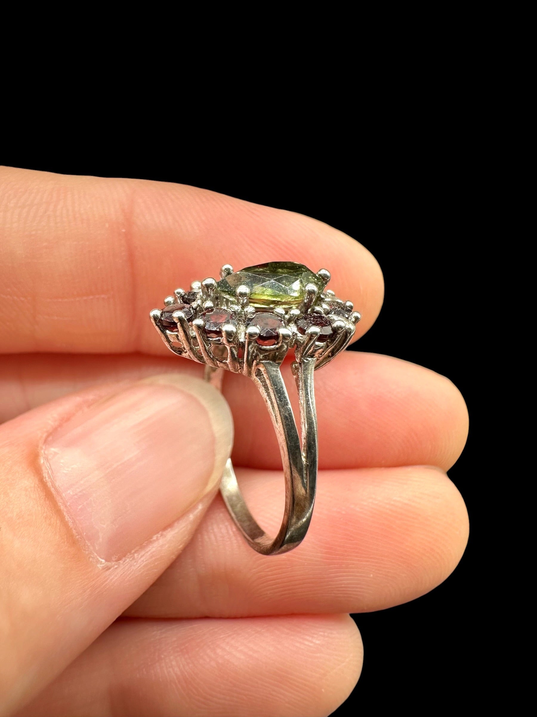 Silver ring with faceted moldavites and garnets size 50 - VP68
