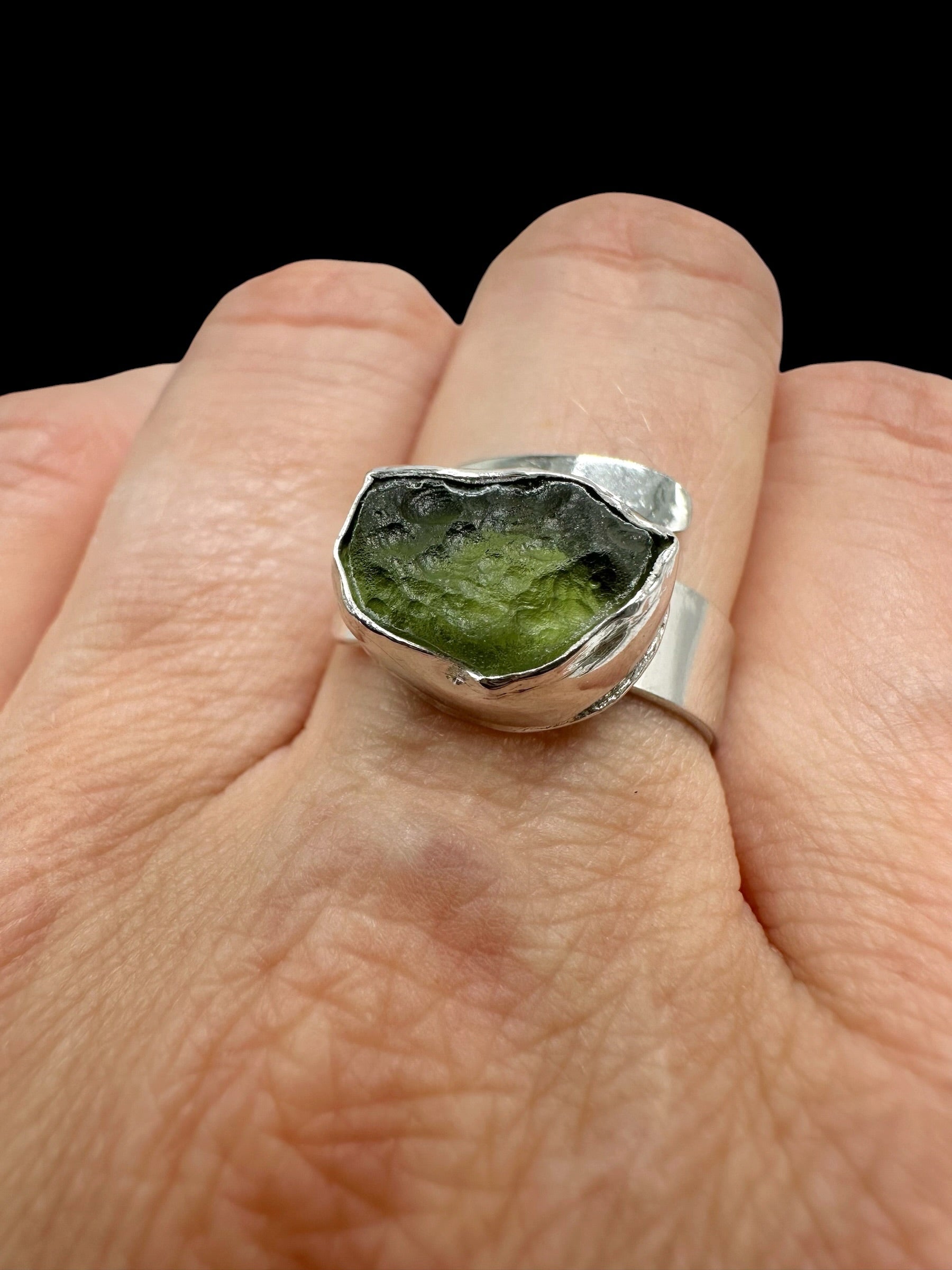 Silver ring with moldavite – Adjustable size - VP72