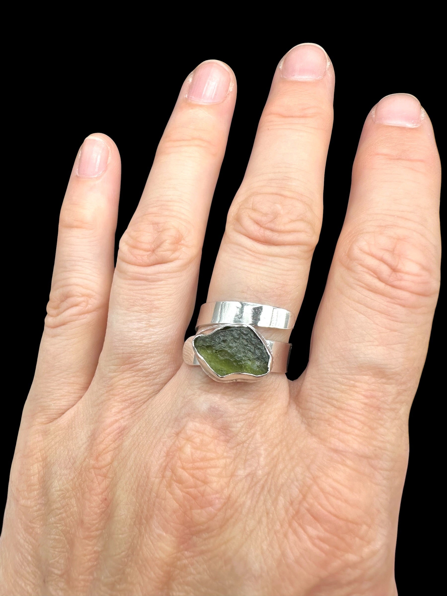 Silver ring with moldavite – Adjustable size - VP73