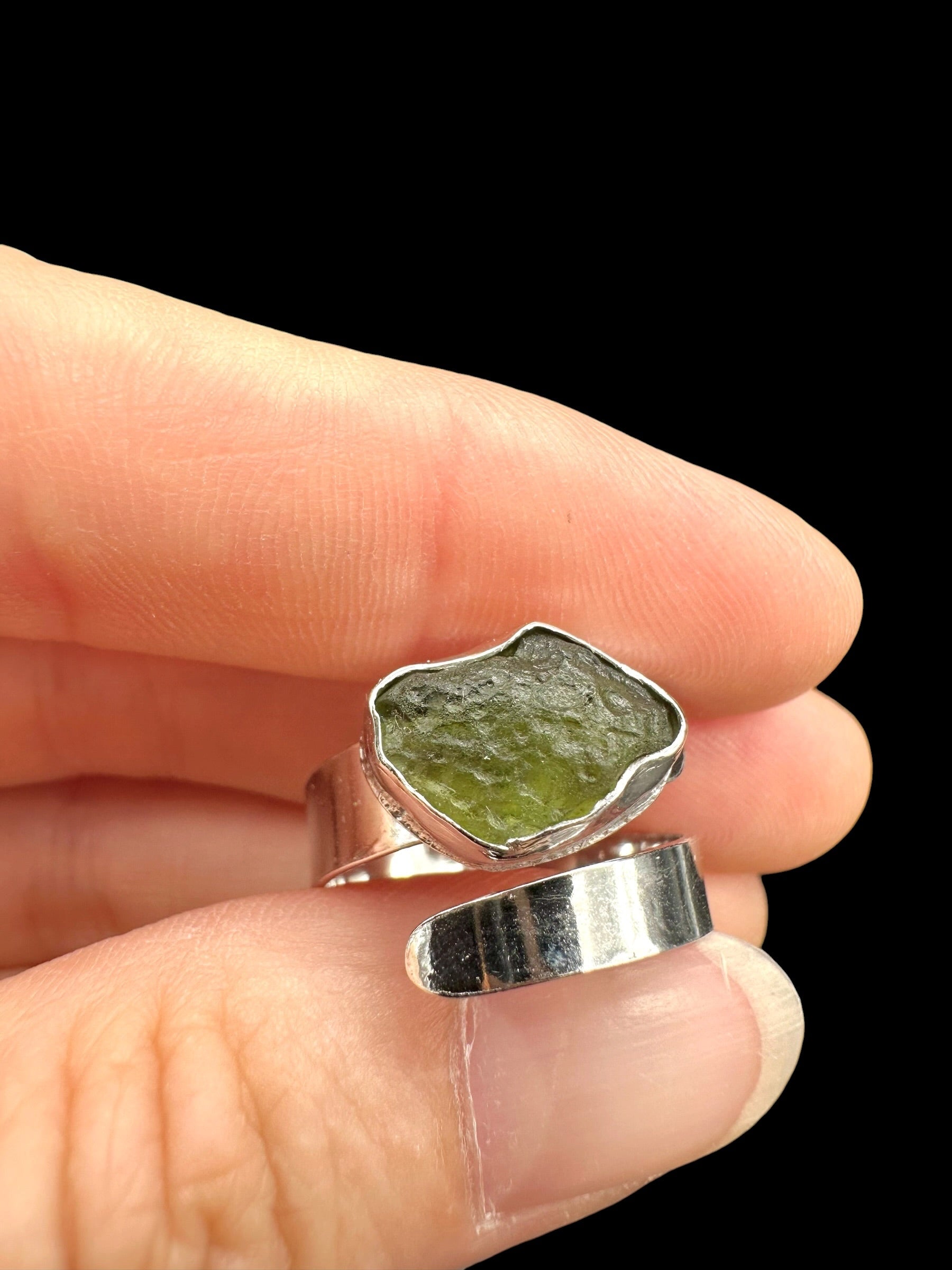 Silver ring with moldavite – Adjustable size - VP73