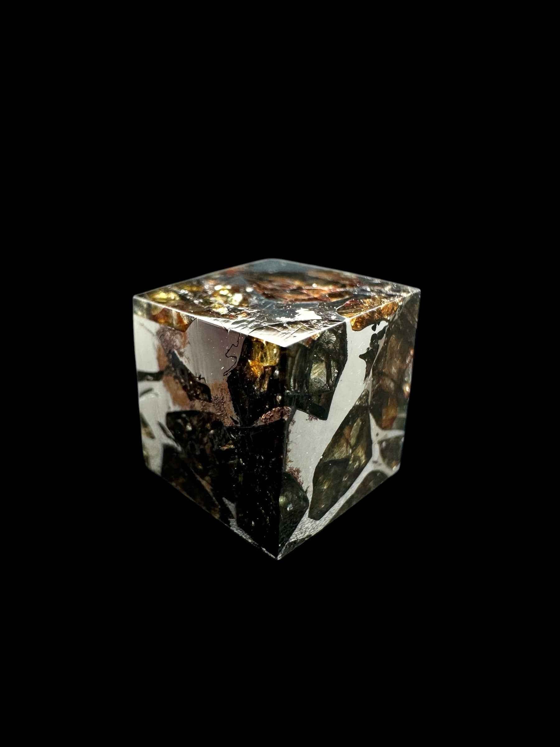 Meteorite Seymchan – pallasite cube 5g – Russia - MESM128