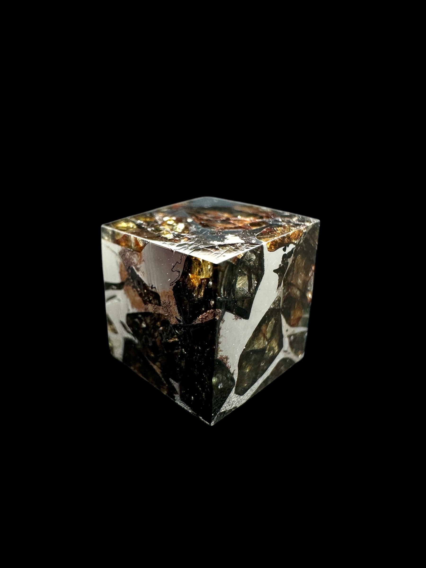 Meteorite Seymchan – pallasite cube 5g – Russia - MESM128