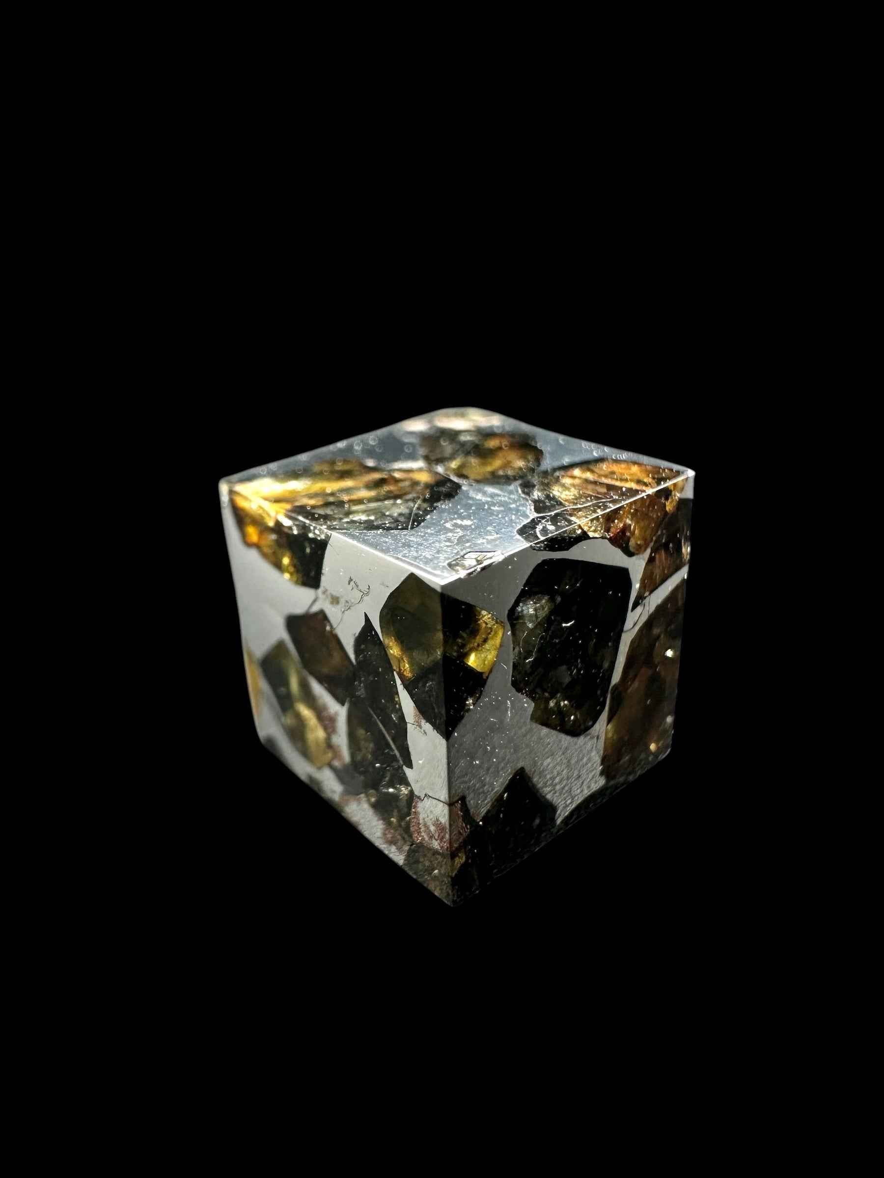 Meteorite Seymchan – pallasite cube 5,2g – Russia - MESM130