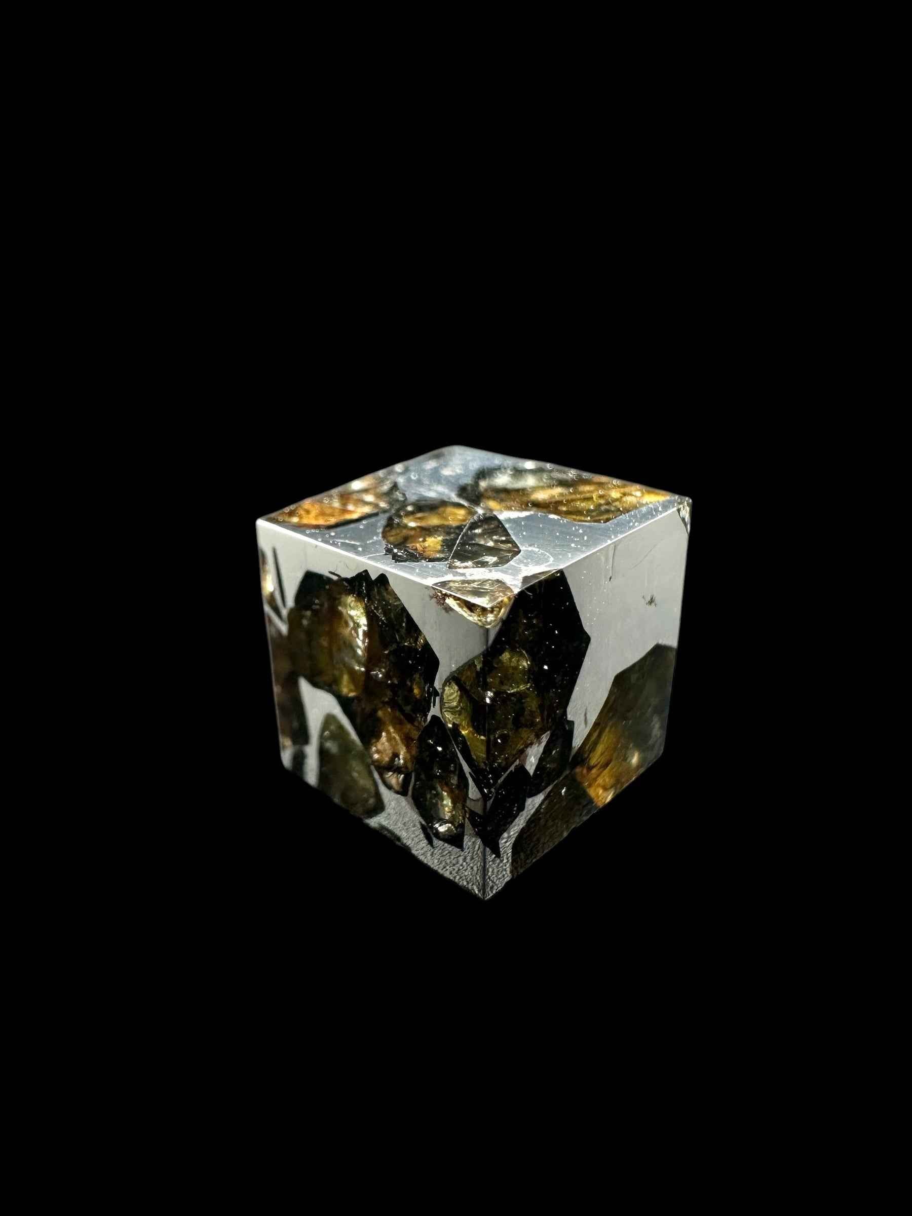 Meteorite Seymchan – pallasite cube 5,2g – Russia - MESM130