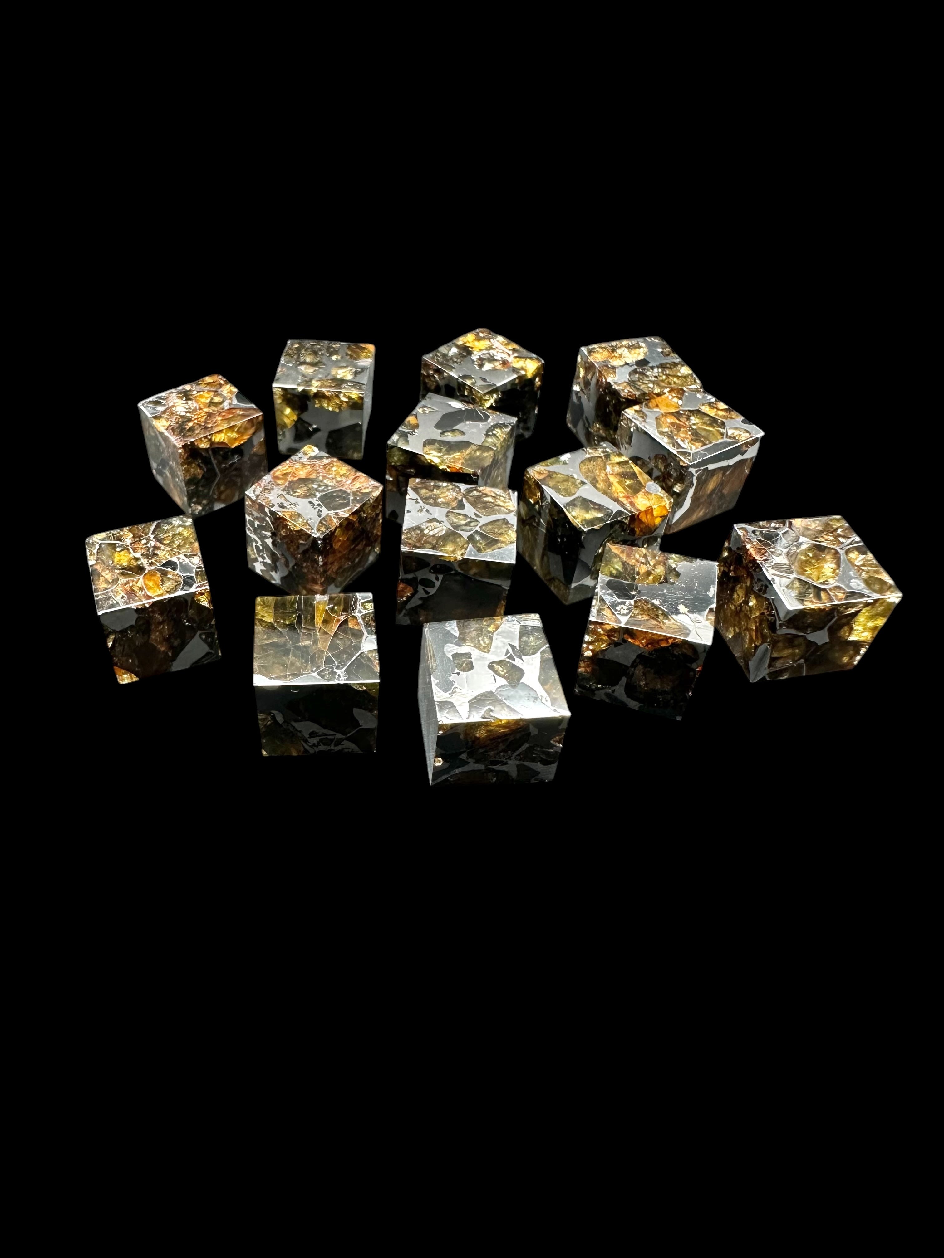 Meteorite Seymchan – pallasite cube – Russia – random piece - MESM132