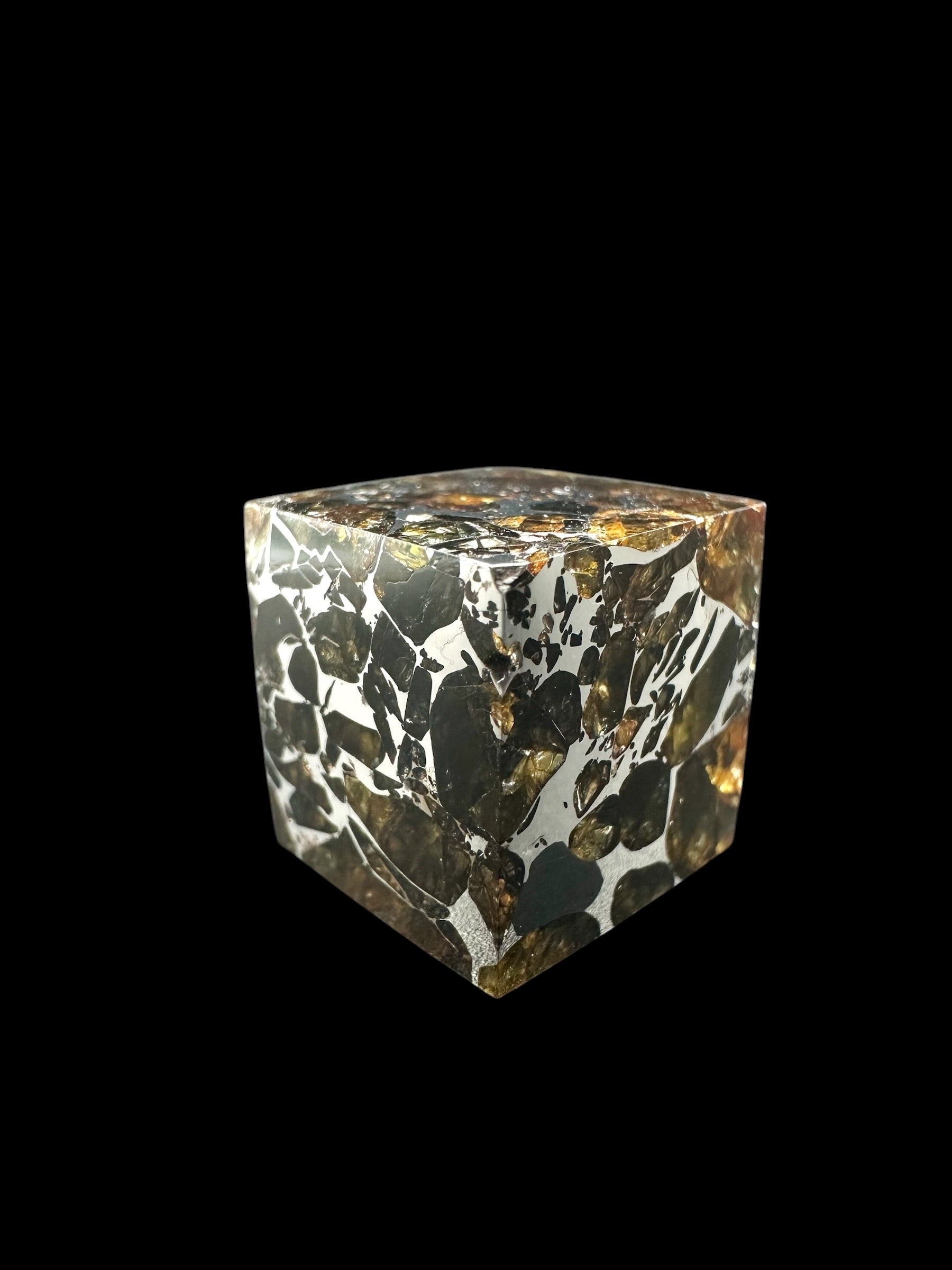 Meteorite Seymchan – pallasite cube 15,6g – Russia - MESM133