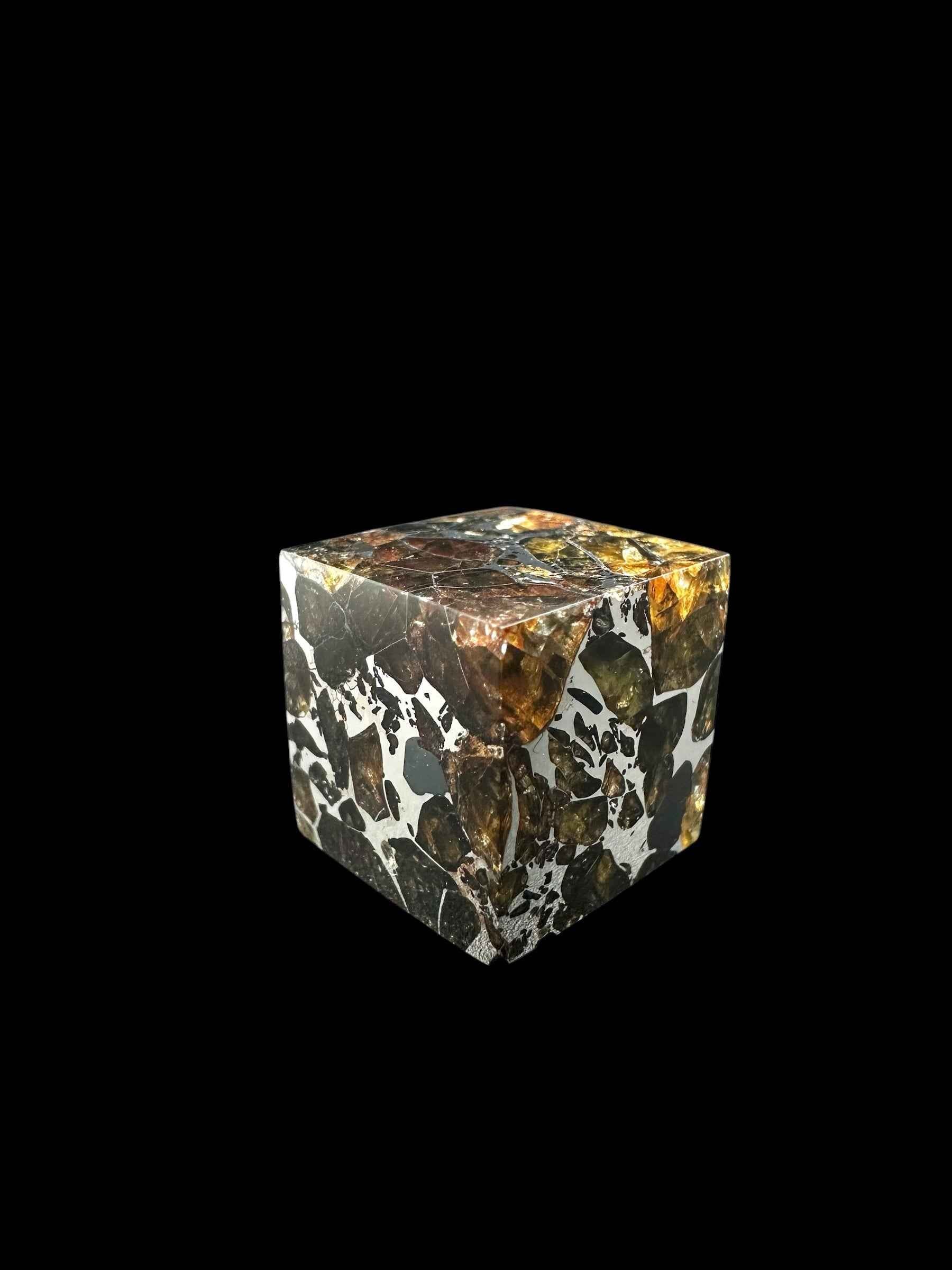 Meteorite Seymchan – pallasite cube 15,6g – Russia - MESM133