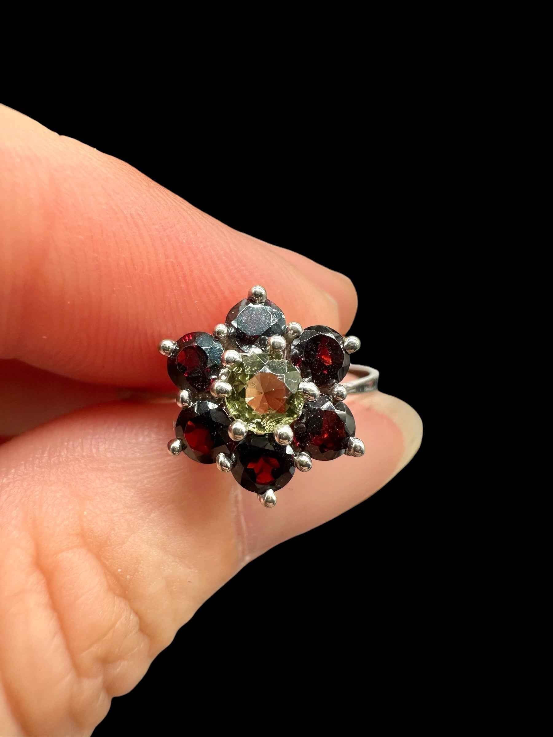 Argento ring with faceted Moldaviti and garnets size 60 - VP74