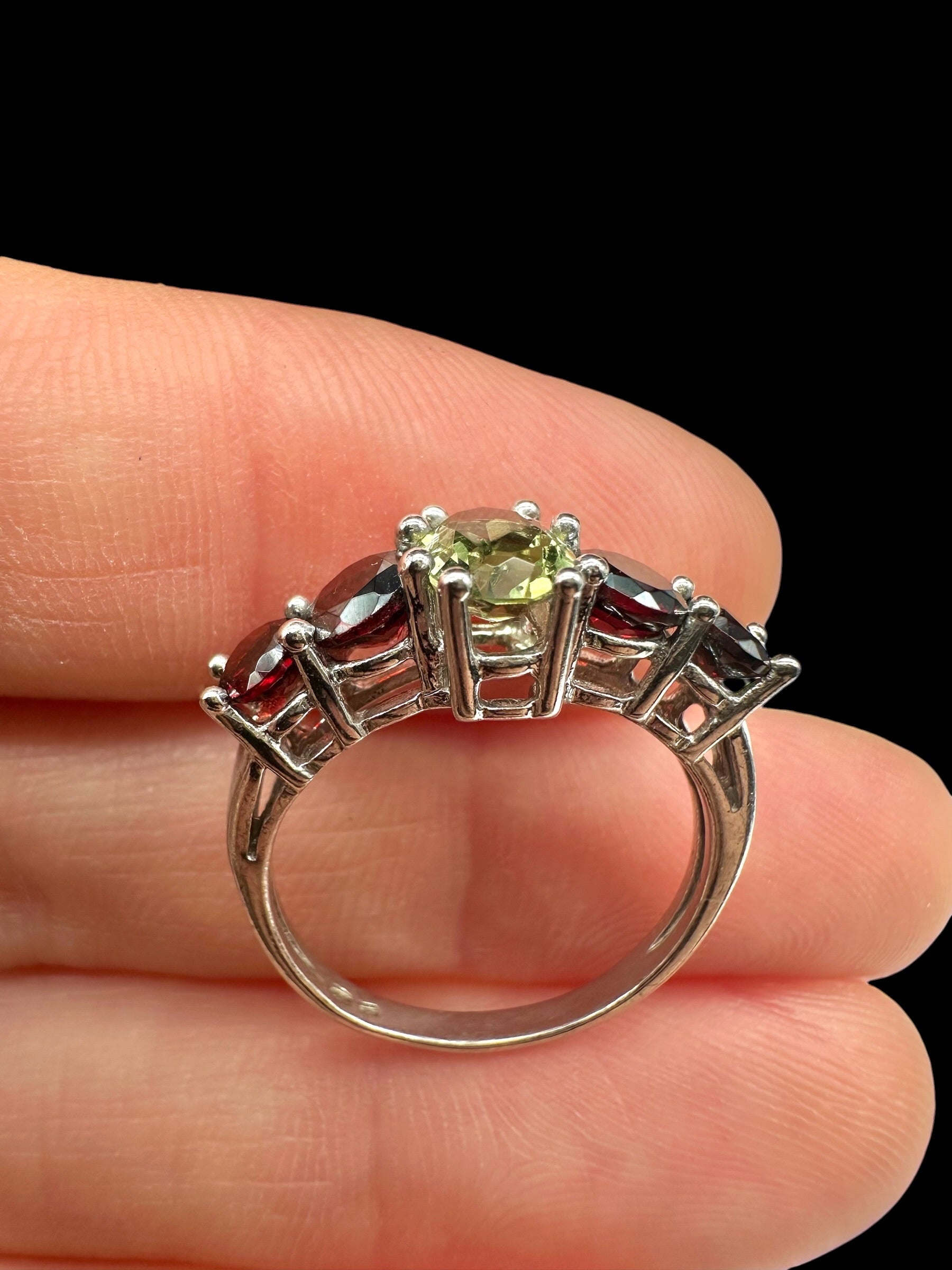 Silver ring with faceted moldavites and garnets size 51 - VP76