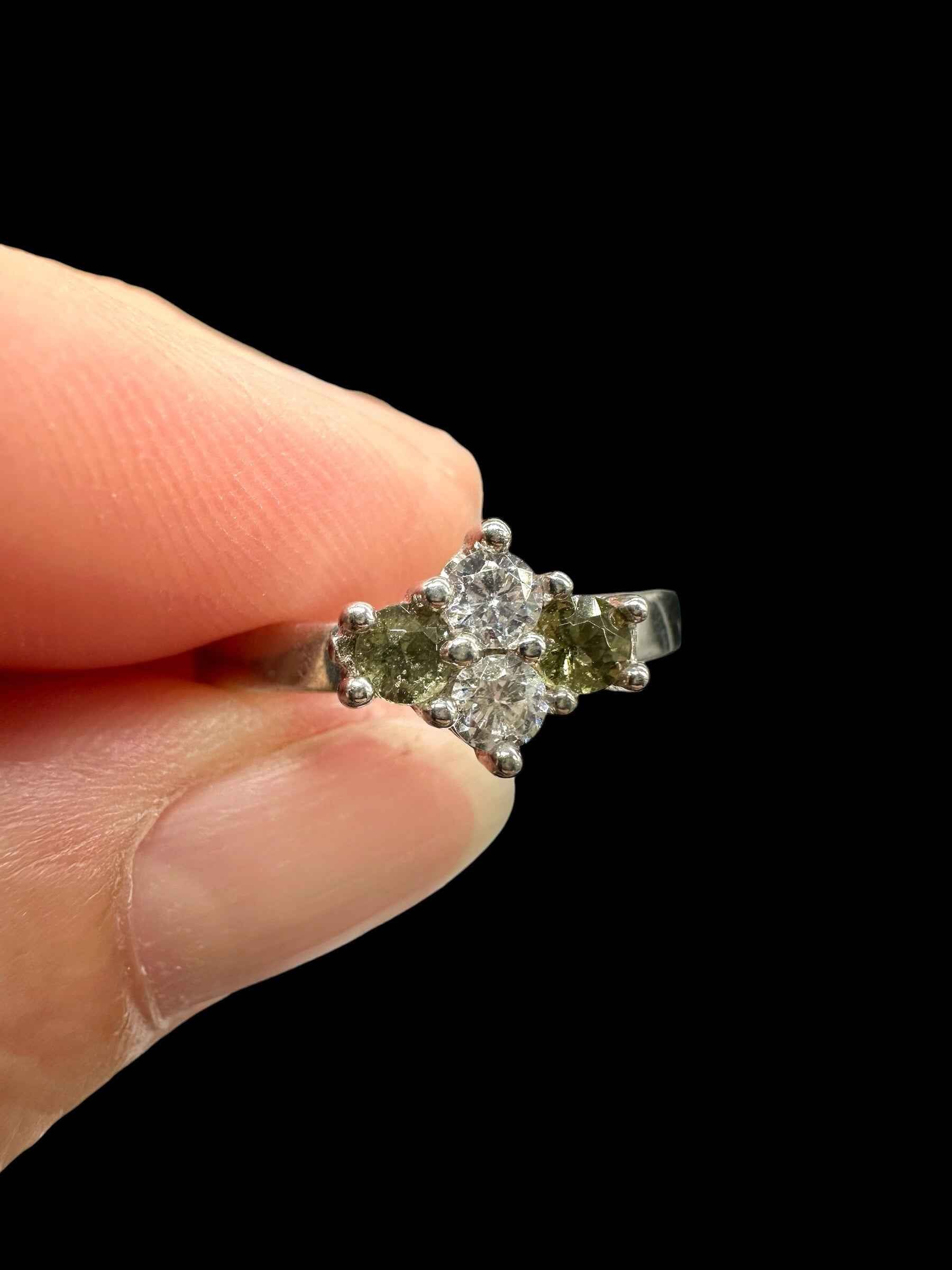 Argento ring with faceted Moldaviti and zircons size 59 - VP79